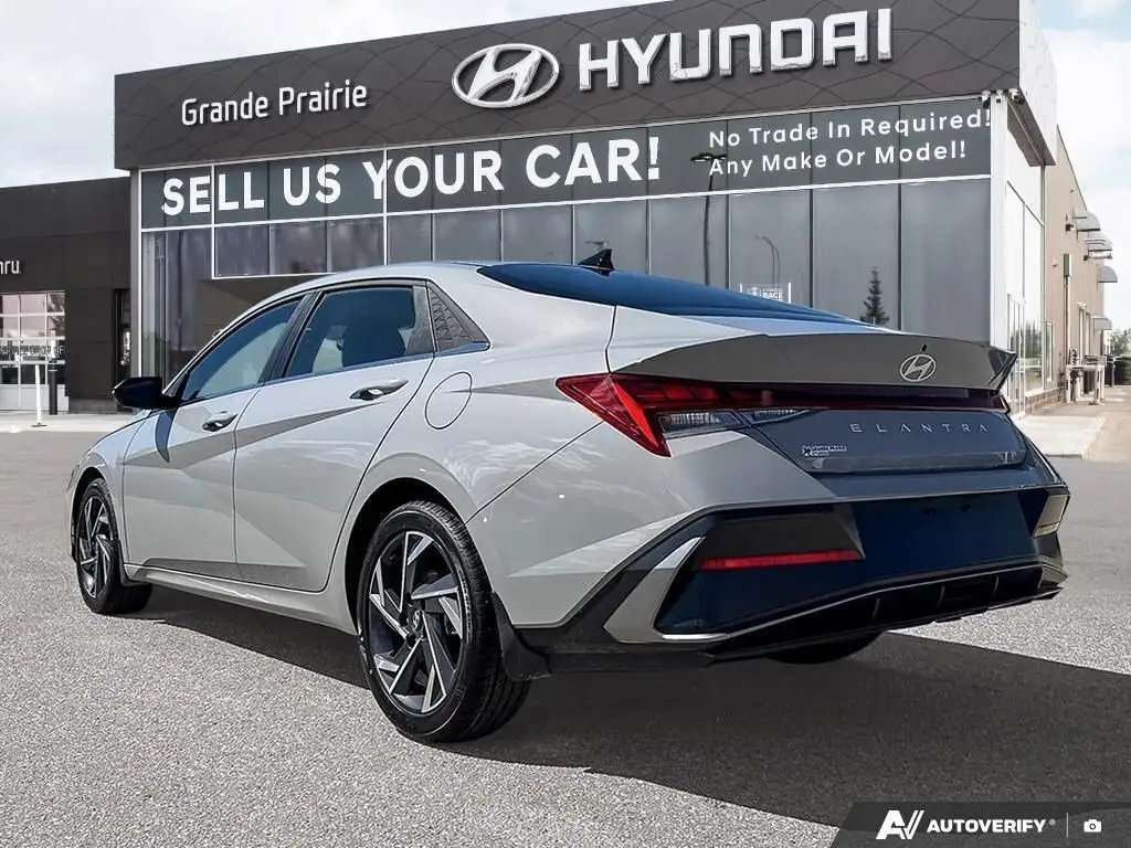 2025 Hyundai Elantra Luxury | Keyless Entry — снимка 1