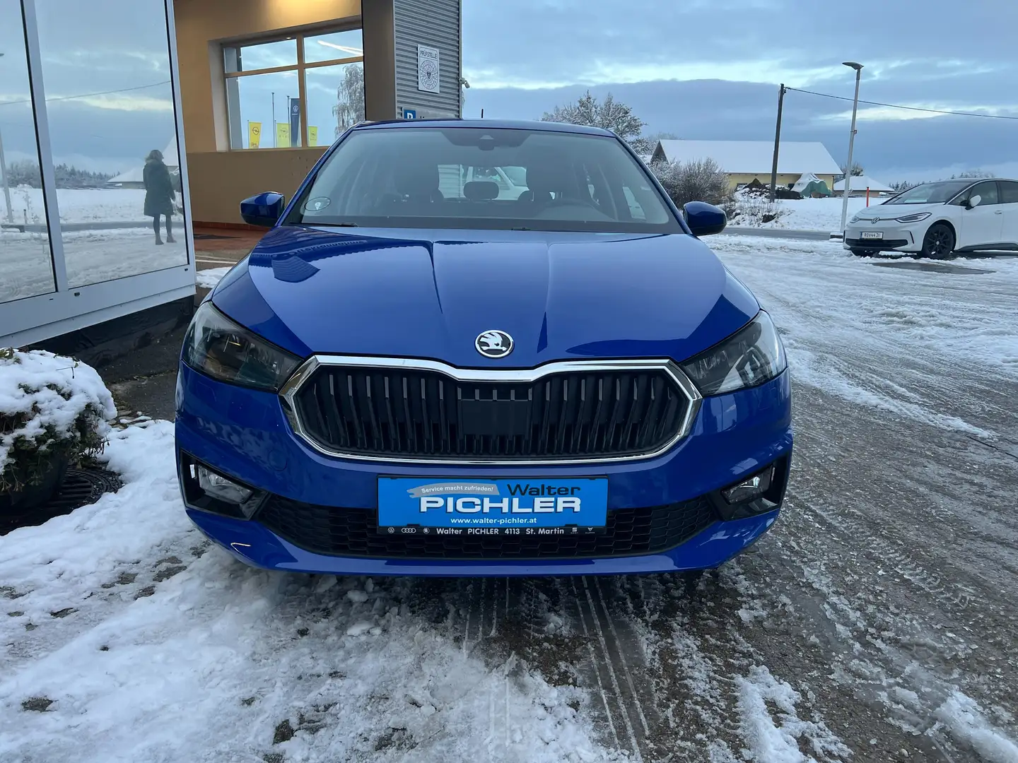 Skoda Fabia Essence 1.0i Blau - 2