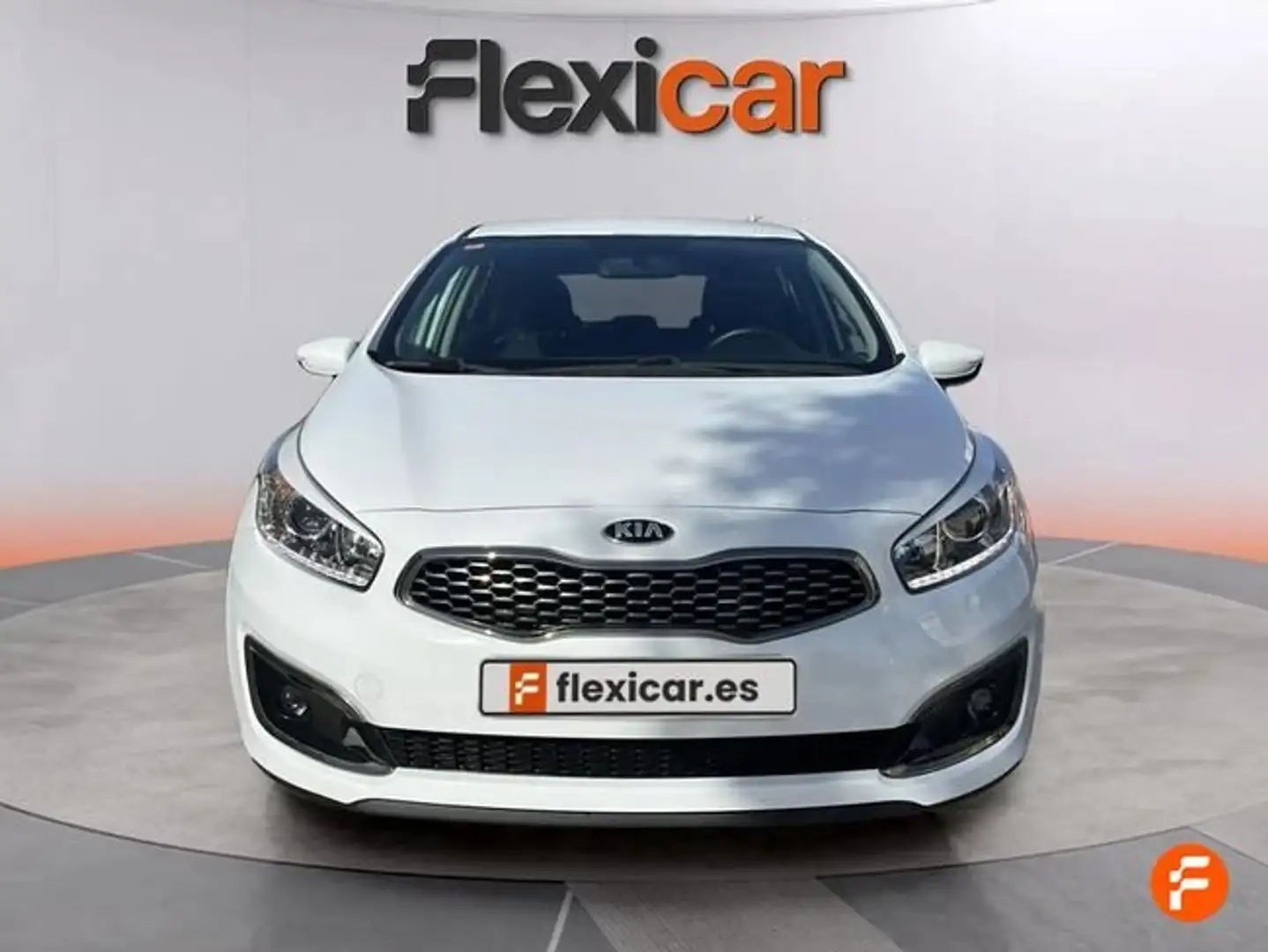 Kia 1.4 CRDi WGT 66kW (90CV) Business Blanc - 2