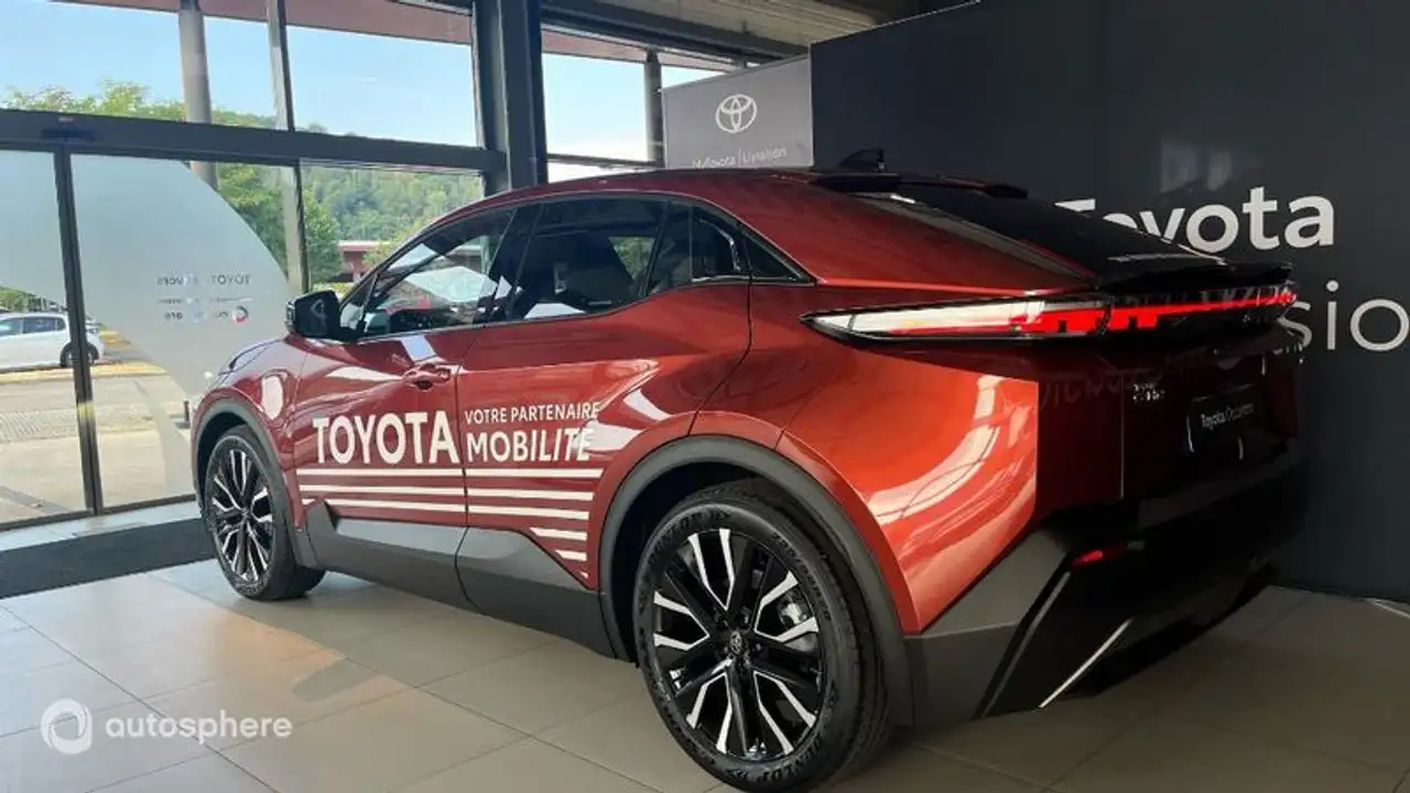 Toyota C-HR 2026 — фото 7