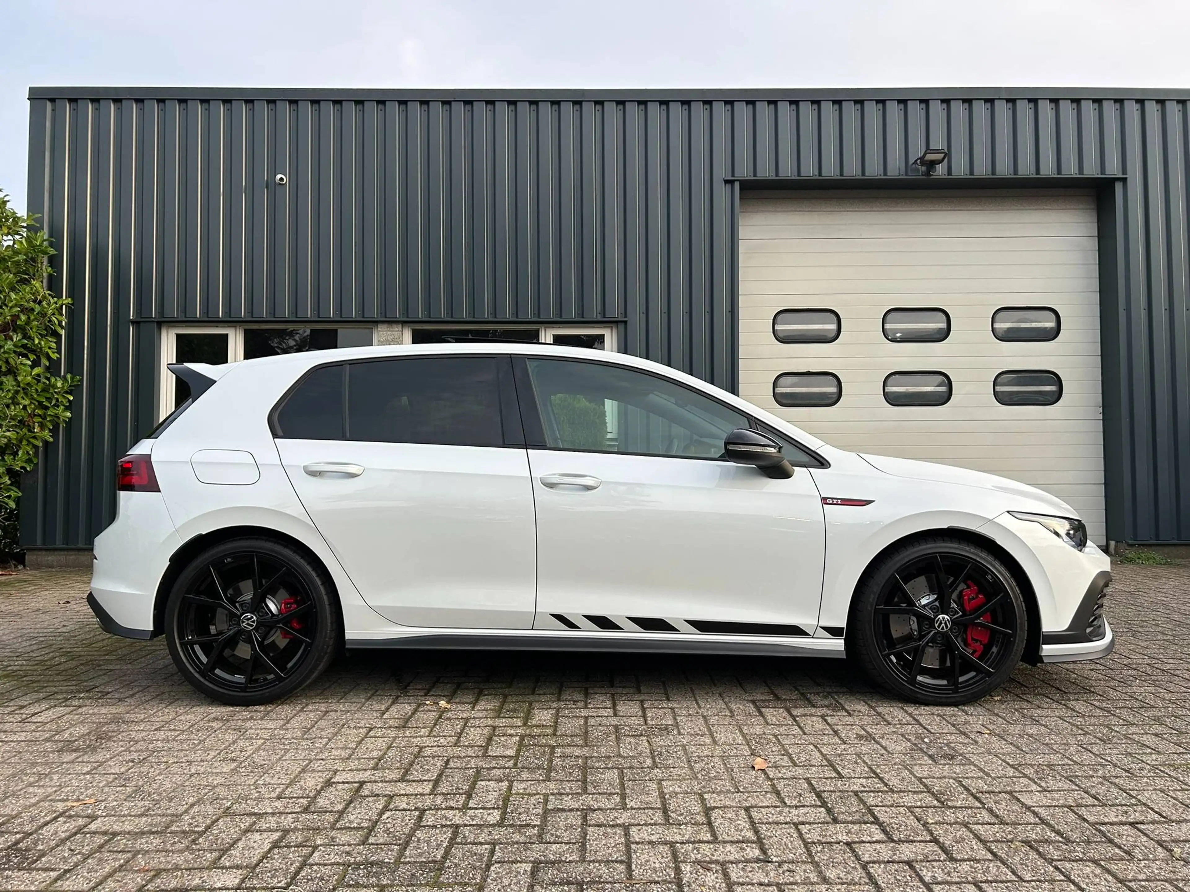 Volkswagen Golf GTI 2.0 TSI Clubsport Pano Nürburgring IQ Keyless — photo 3