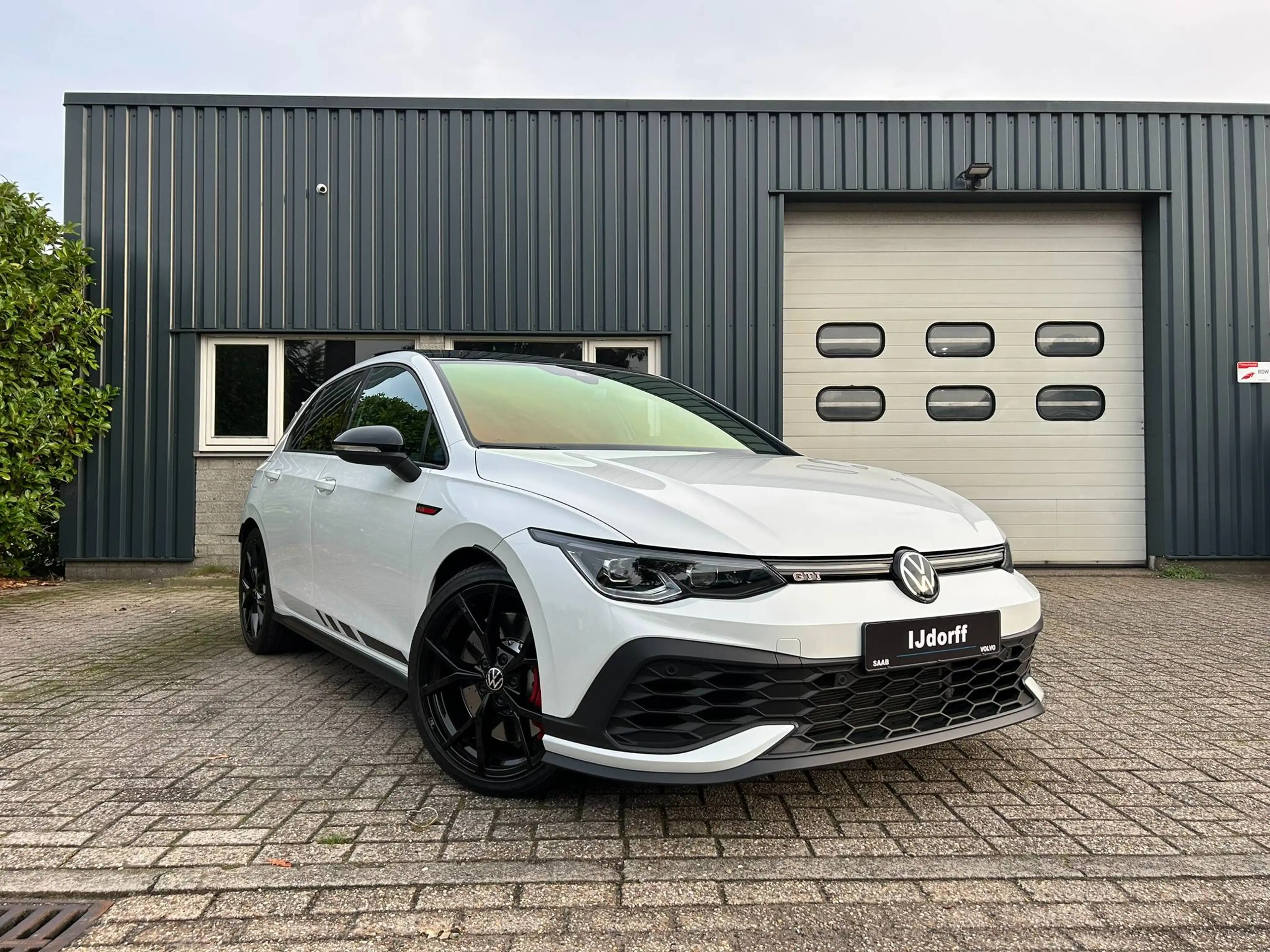 Volkswagen Golf GTI 2.0 TSI Clubsport Pano Nürburgring IQ Keyless — photo 2