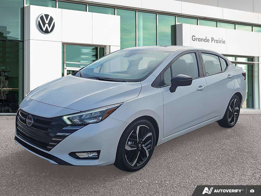 2023 Nissan Versa SR | CLEAN CARFAX | HEATED SEATS | REMOTE START |