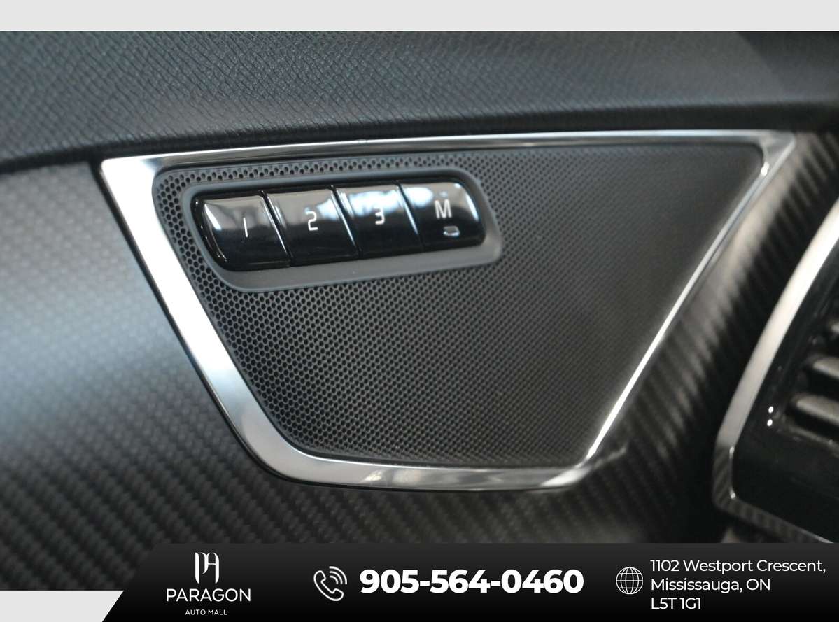 2016 Volvo XC90 T6 R-Design thumb 44