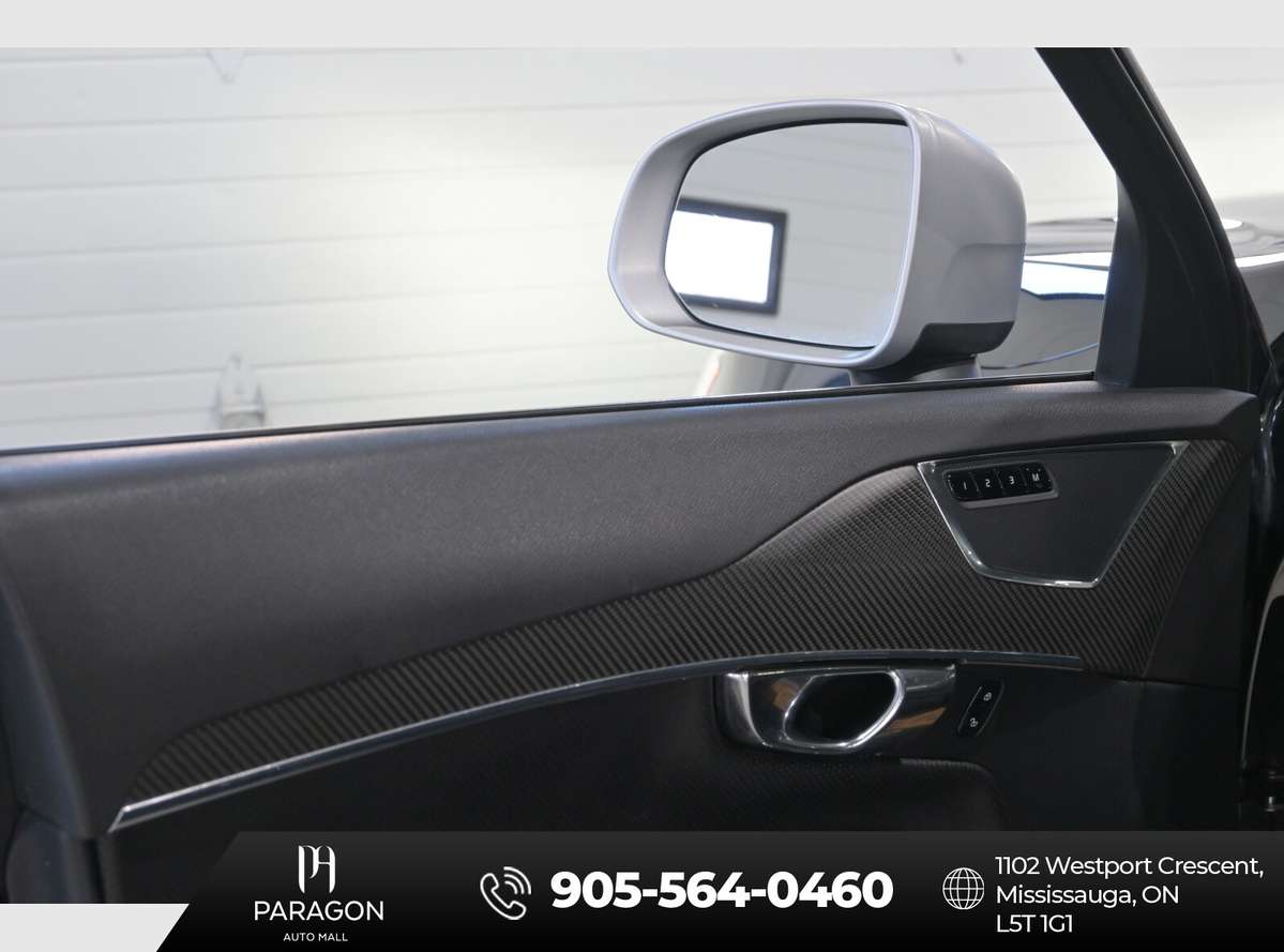 2016 Volvo XC90 T6 R-Design thumb 36