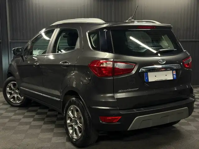 Ford EcoSport view 6