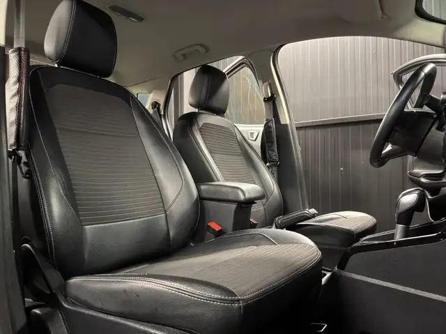 Ford EcoSport view 15