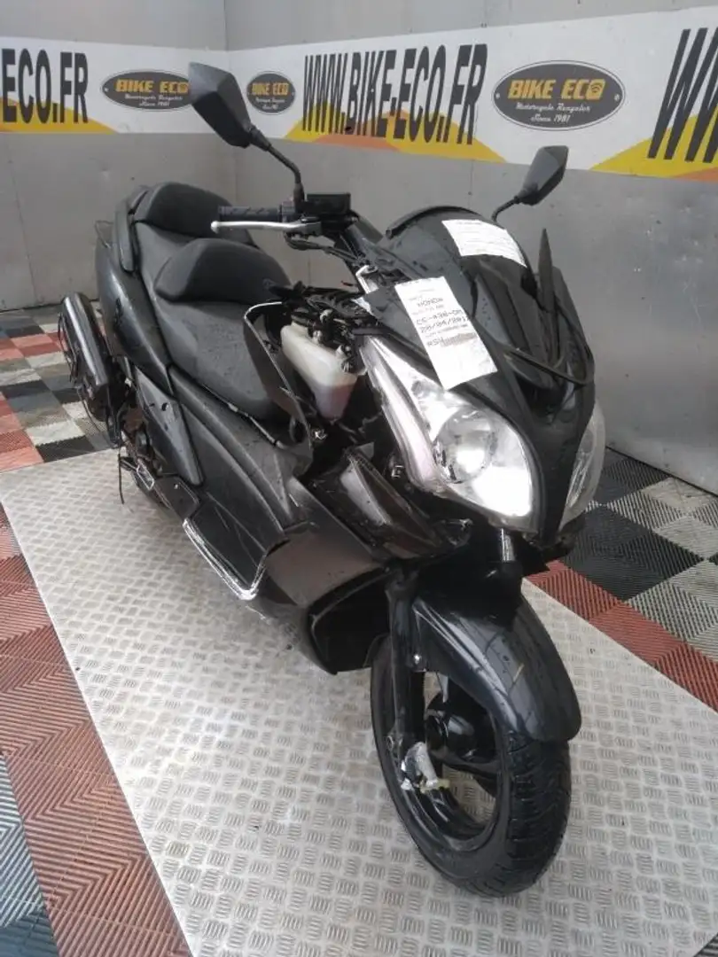 Honda SW-T 600 Noir - 2