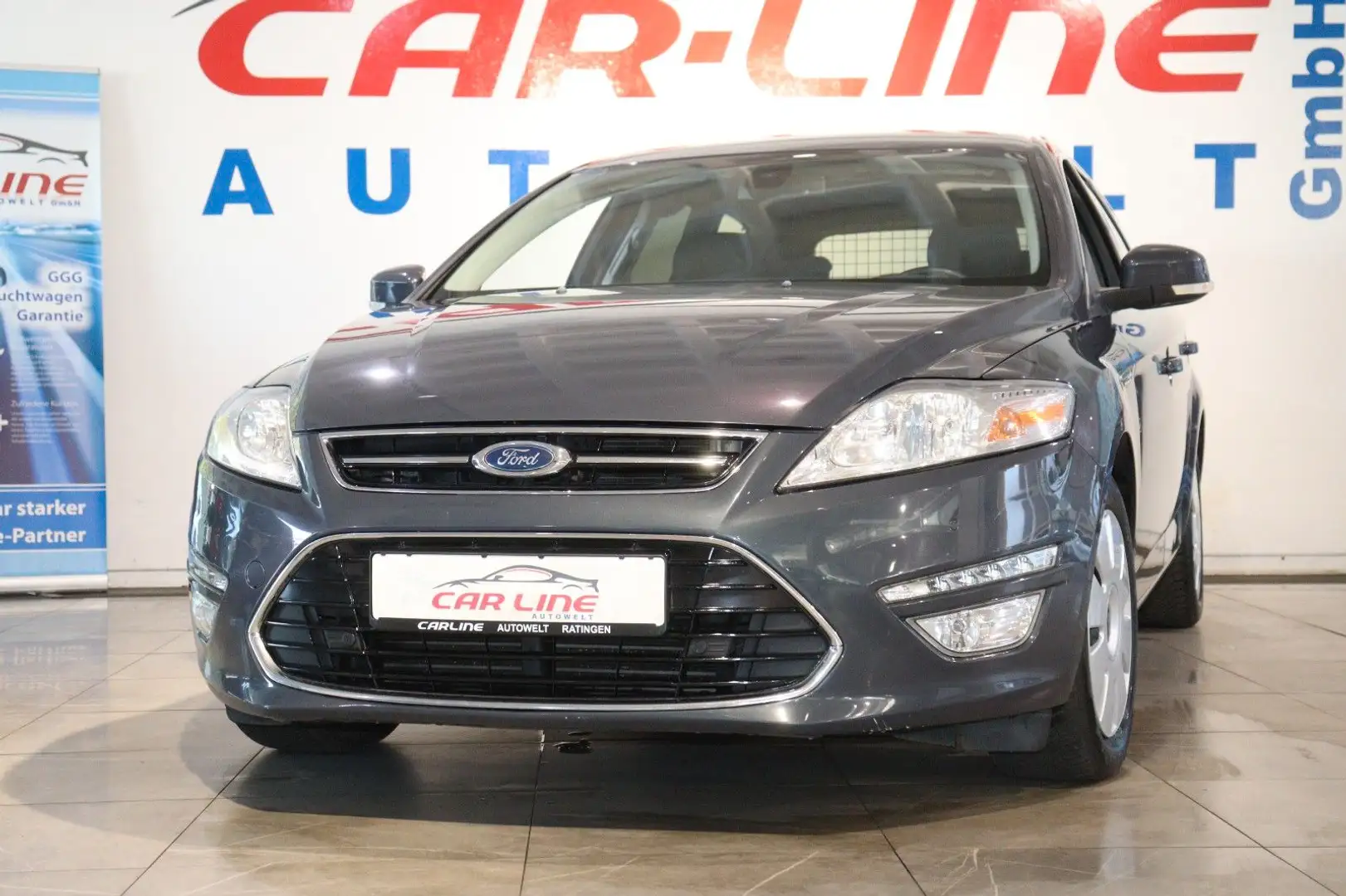 Ford Mondeo Turnier Titanium *1.Hand*Automatik*Navi* Grau - 1