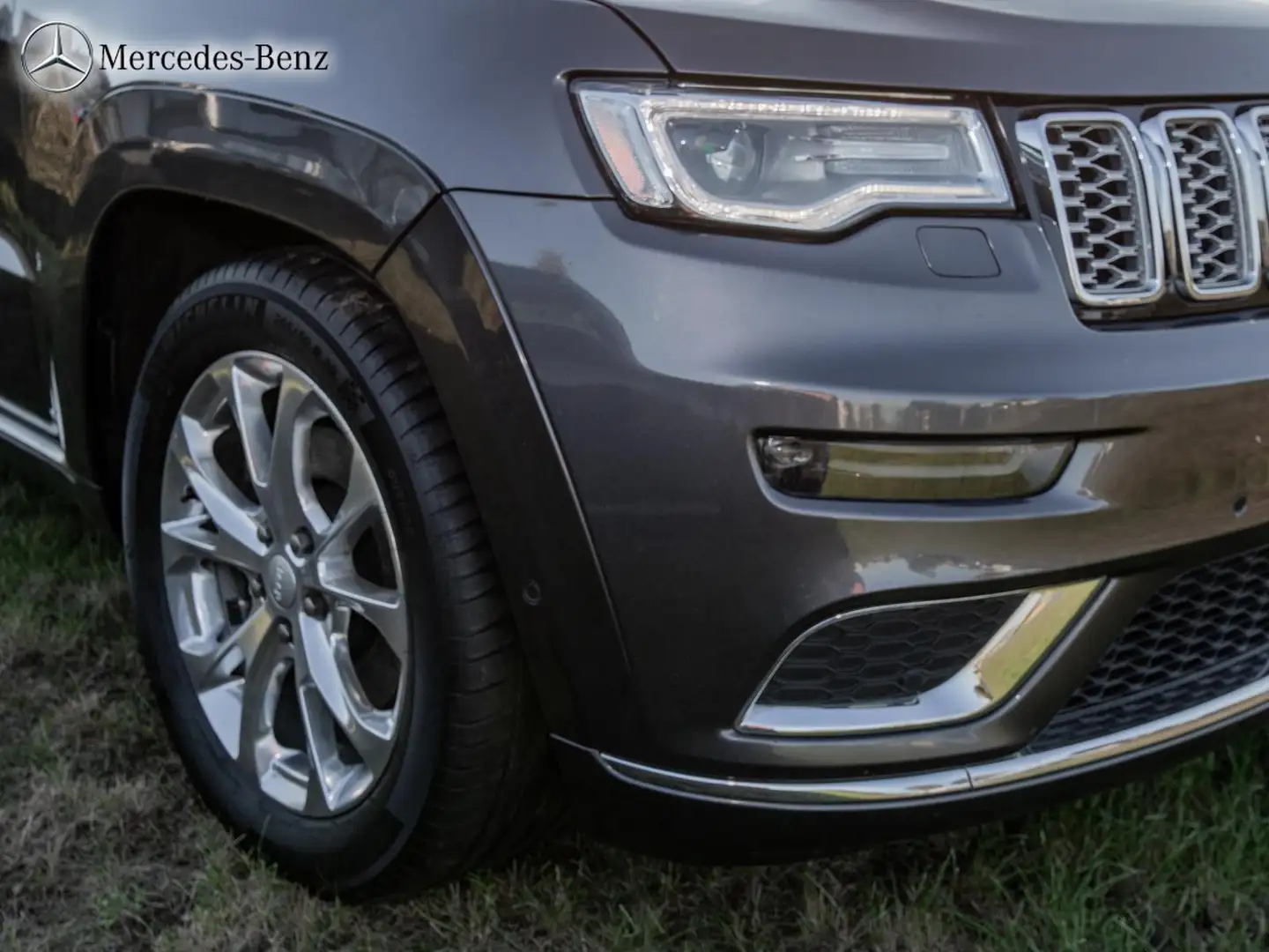 Jeep Grand Cherokee Grau - 2