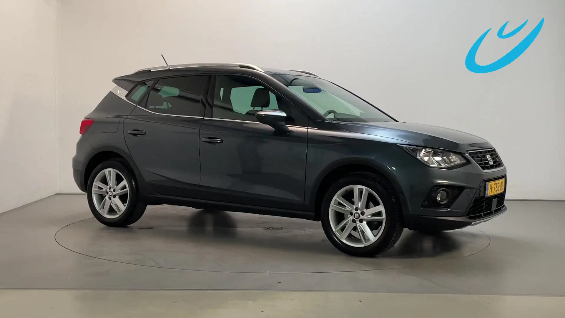 SEAT Arona 1.0 TSI 116pk FR Business Intense Camera Adaptive Grijs - 1