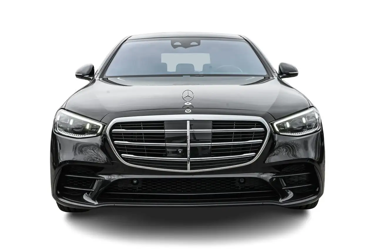 Mercedes-Benz S-Class снимка Mercedes-Benz S-Class