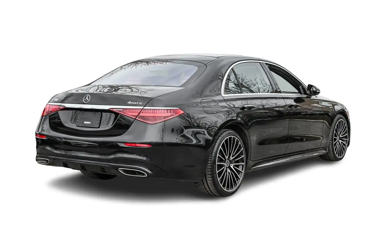 Mercedes-Benz S-Class снимка Mercedes-Benz S-Class