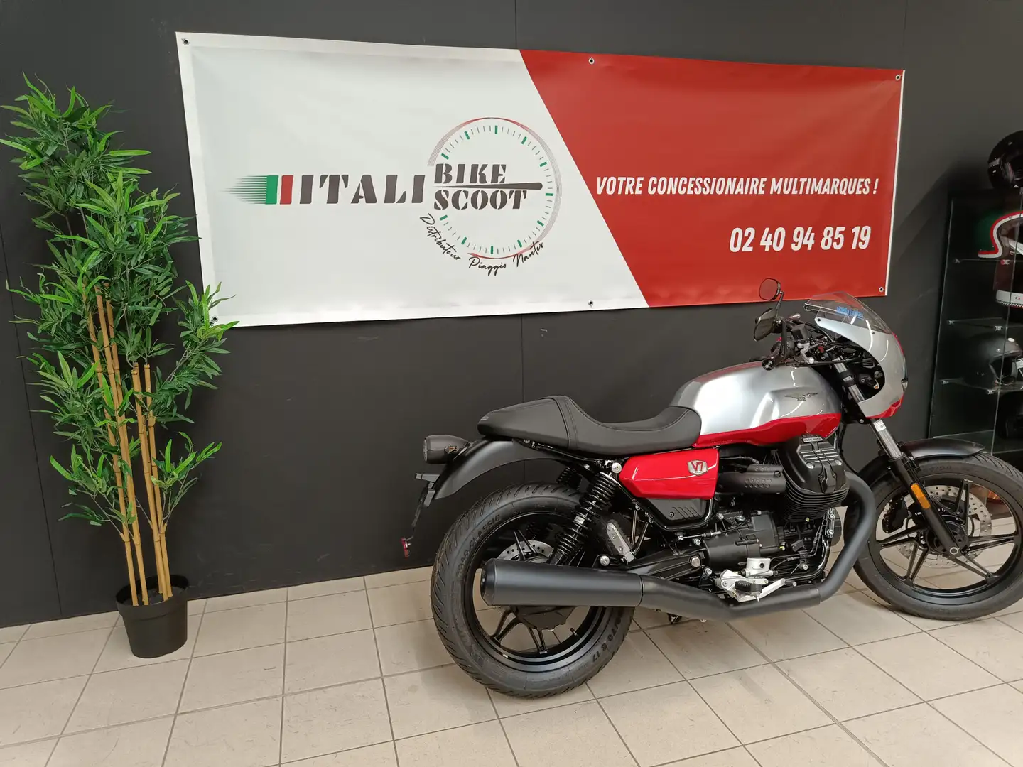 Moto Guzzi V 7 Argintiu - 2
