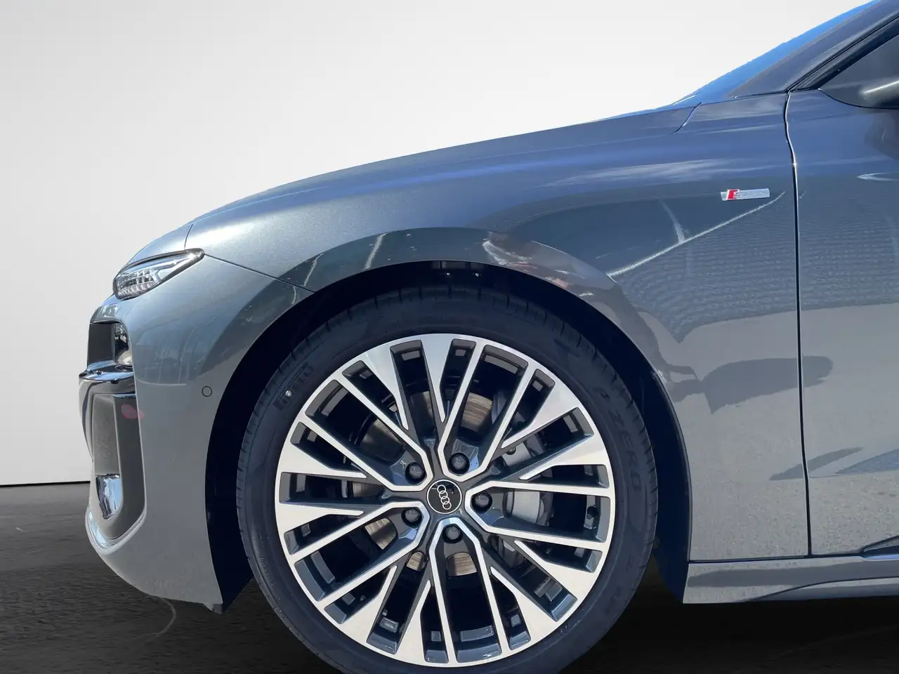 Audi A6 e-tron Sportback quattro S-Line 5