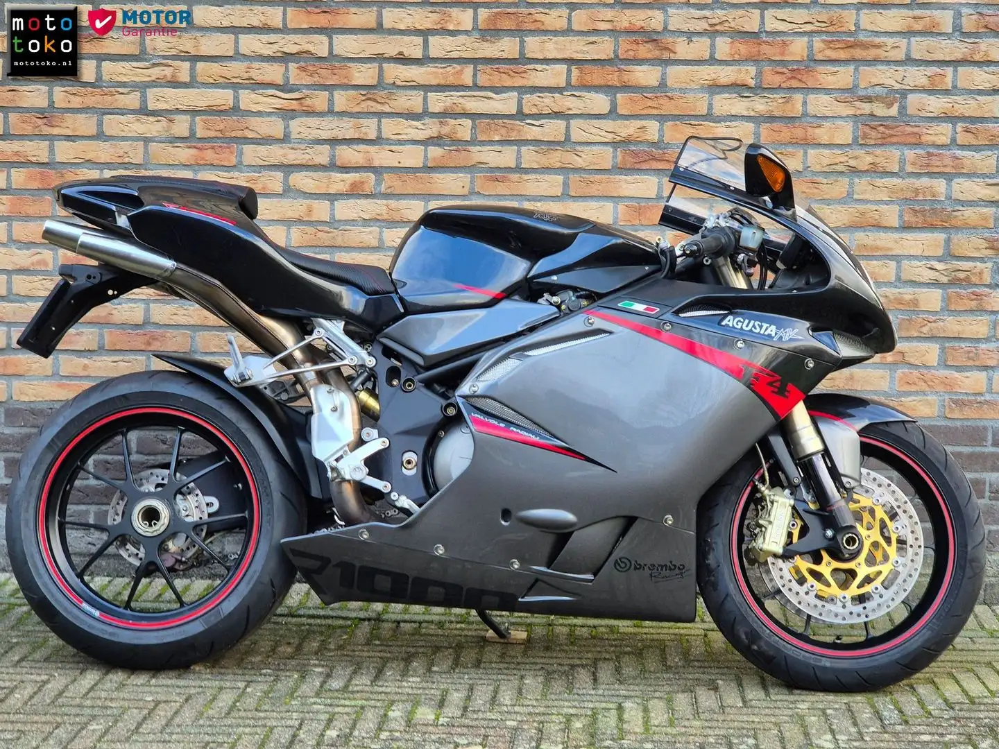 MV Agusta F4 1000 R Siyah - 2