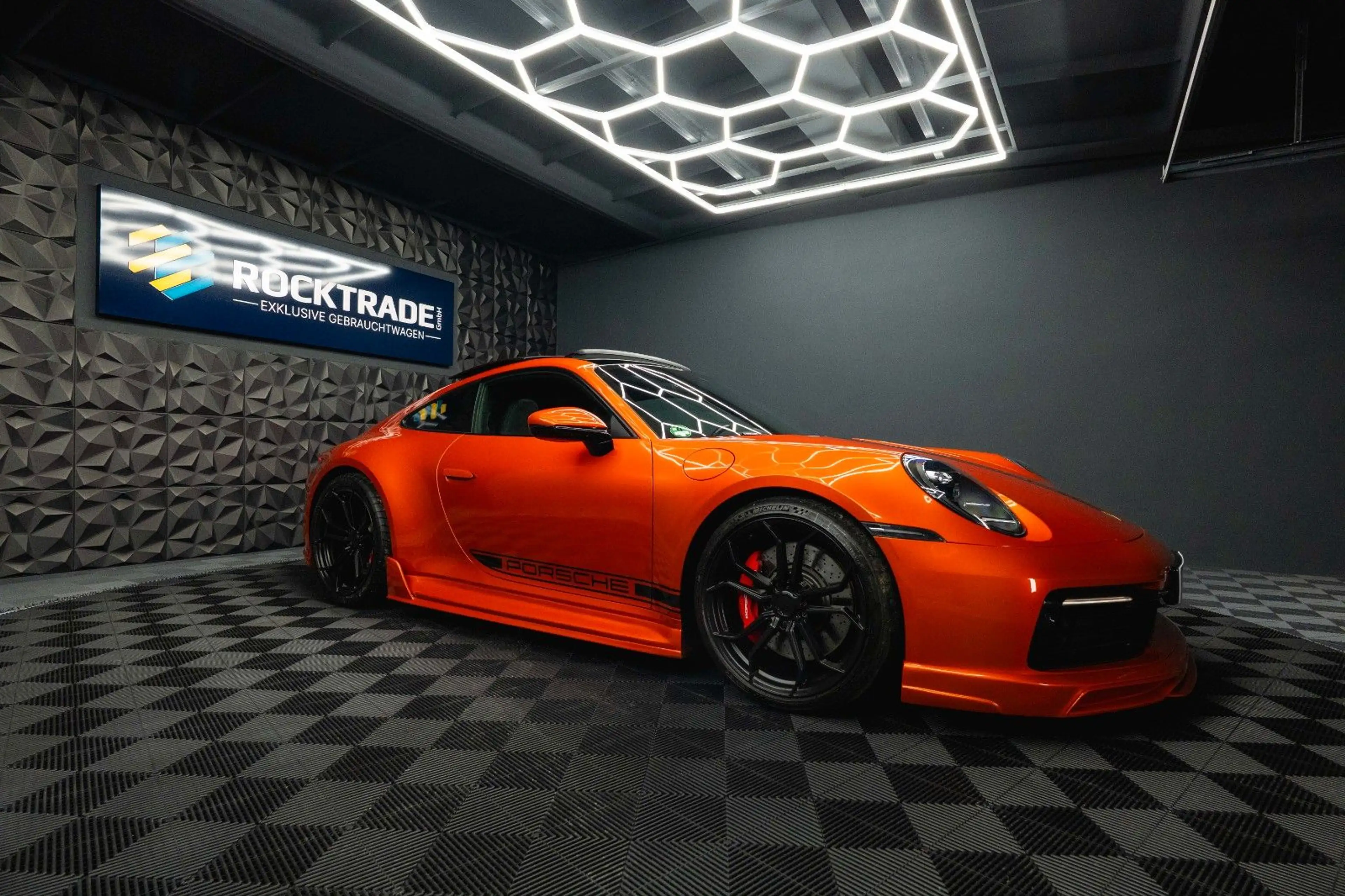 Porsche 992 911 Carrera 4 S TECHART AKRAPOVIC 111 Punkte — photo 11