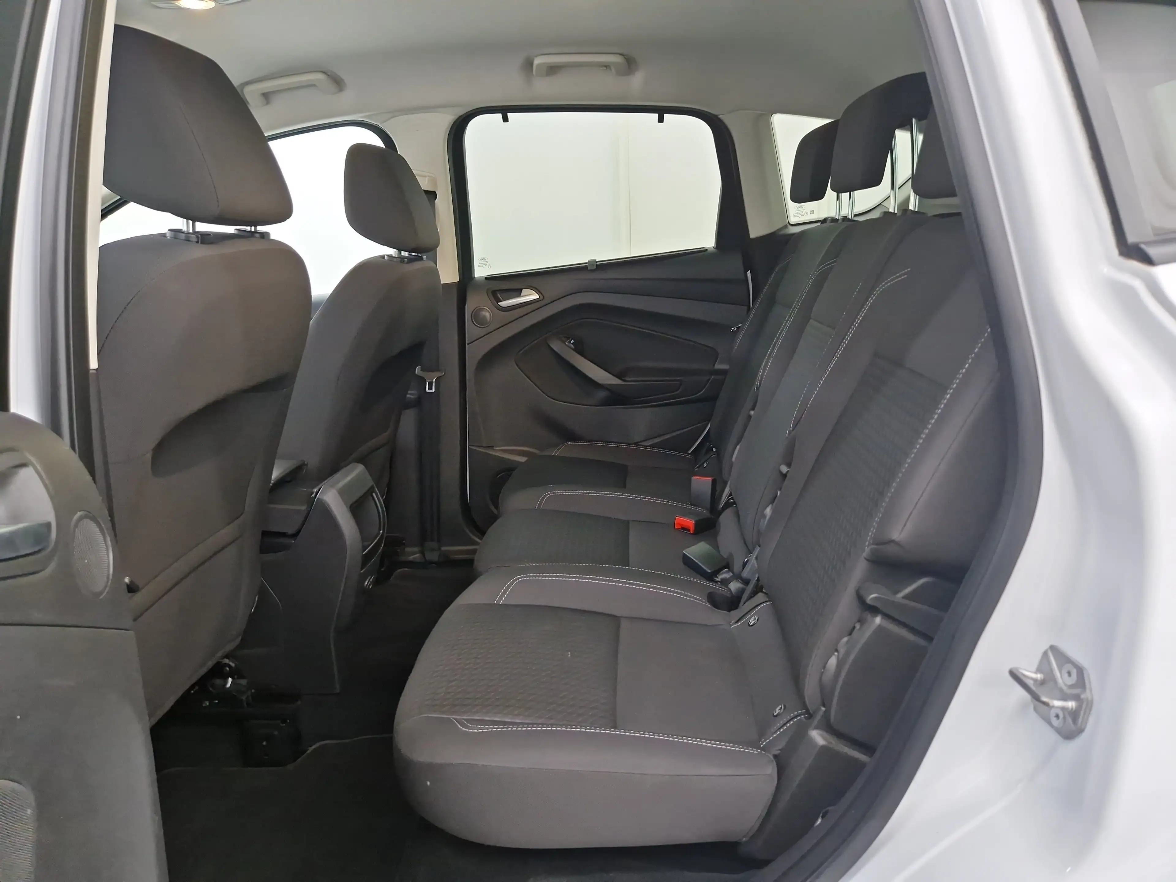 Ford C-Max 1.0 EcoBoost Cool & Connect Navi Klima SHZ — photo 9