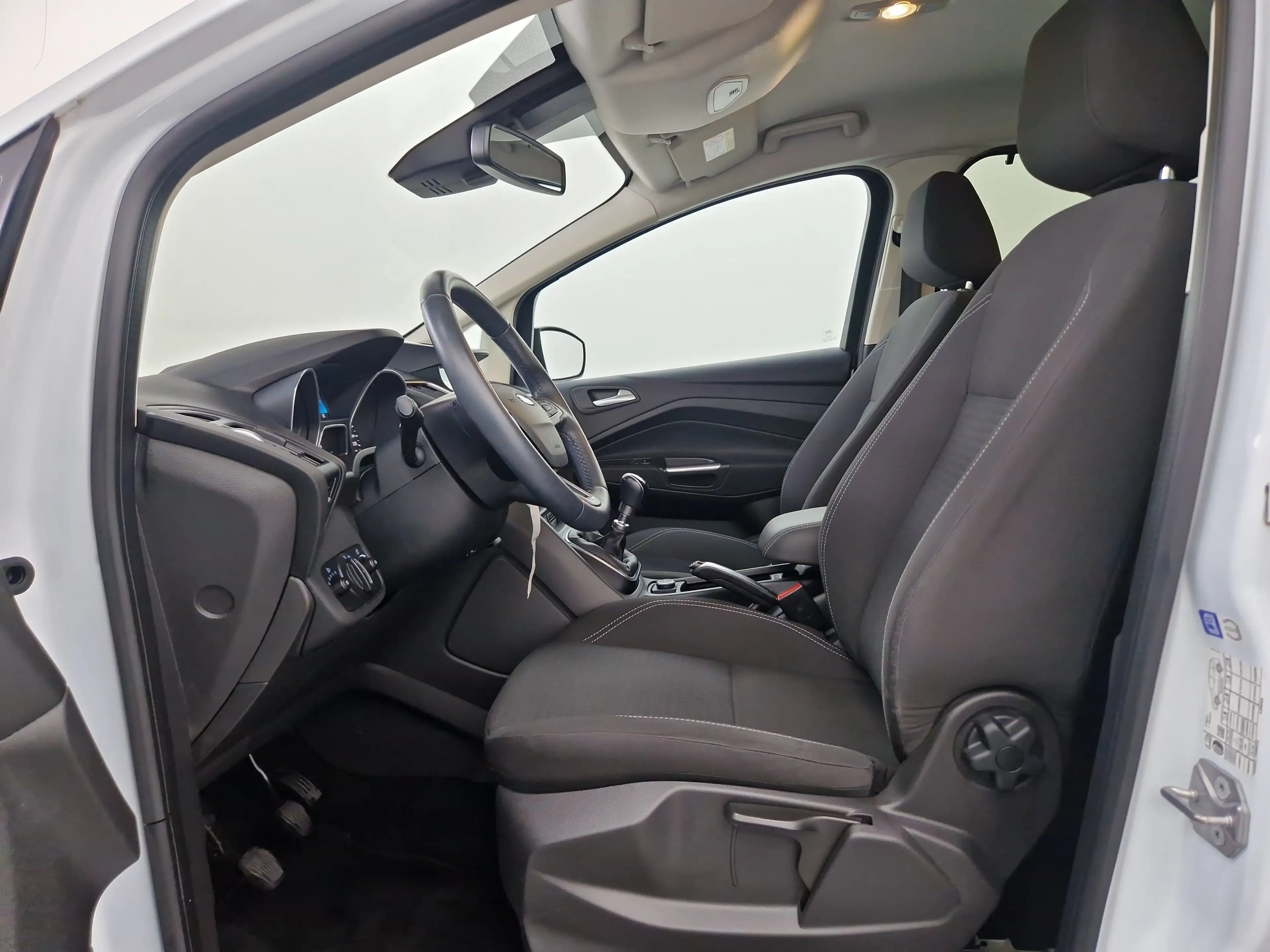 Ford C-Max 1.0 EcoBoost Cool & Connect Navi Klima SHZ — photo 8