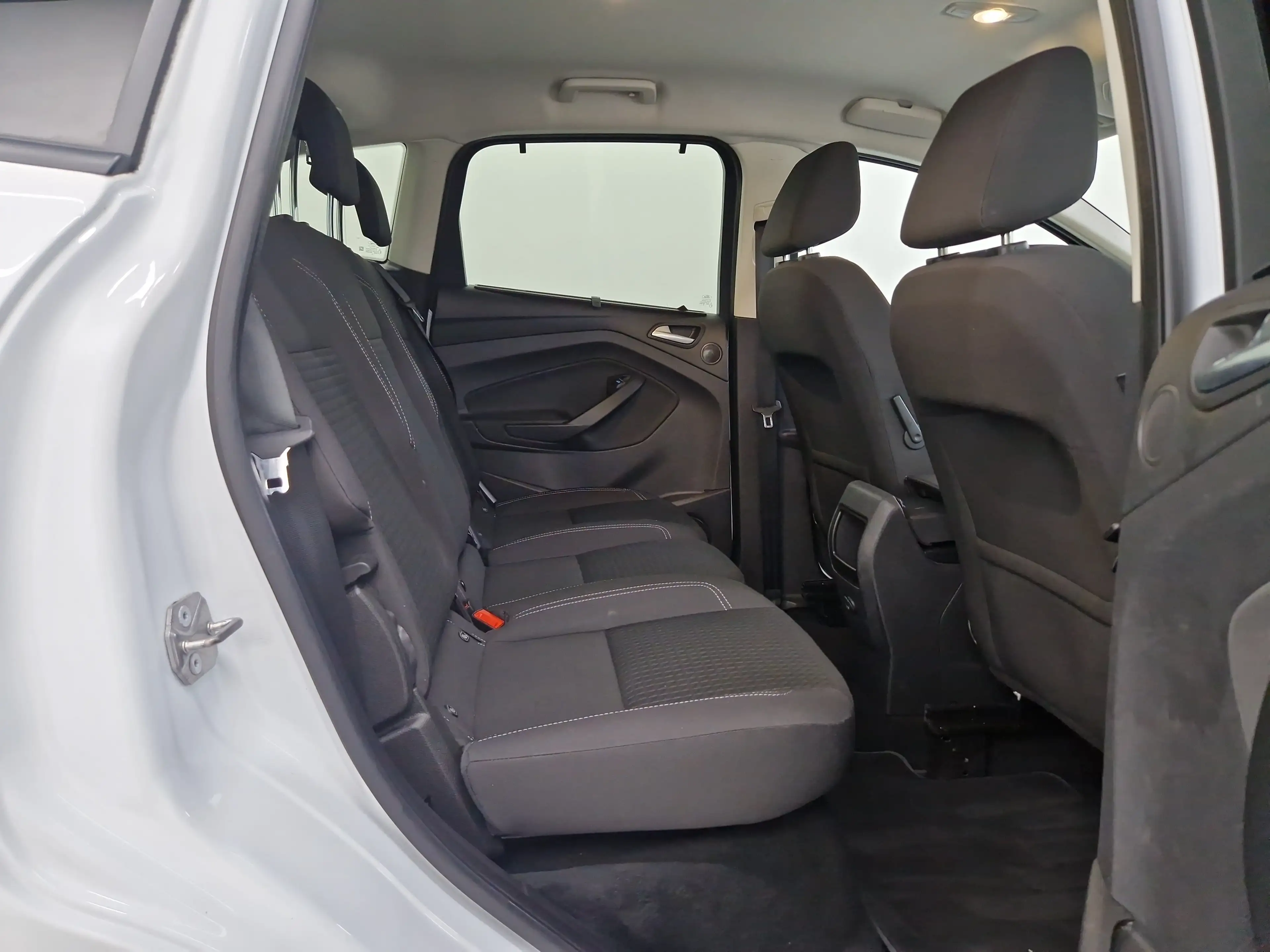 Ford C-Max 1.0 EcoBoost Cool & Connect Navi Klima SHZ — photo 11