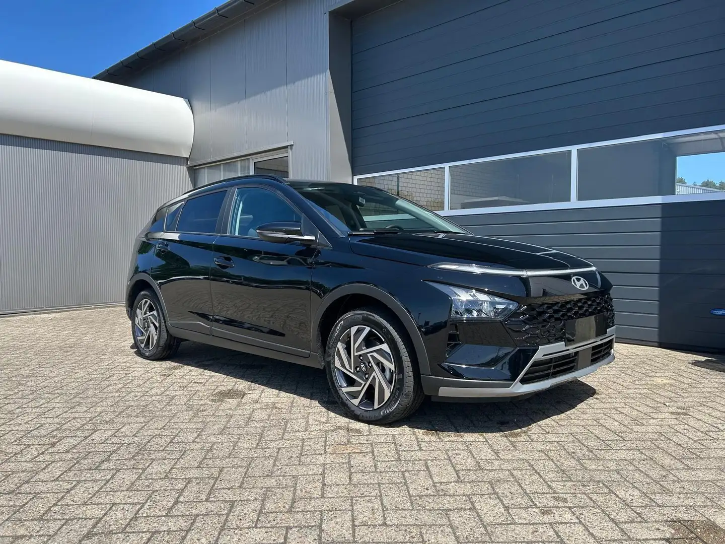 Hyundai BAYON Trend 1.0 T-GDI 90PS Klimaautomatik Rückf.Kamer... Schwarz - 1