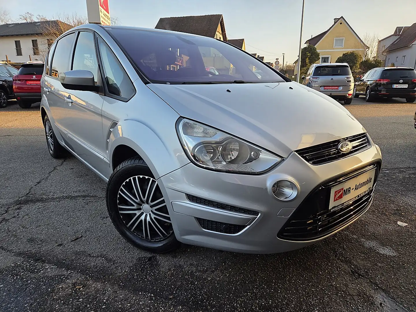 Ford S-Max S-MAX Trend 1,6 TDCi DPF Start & Stop Silber - 1