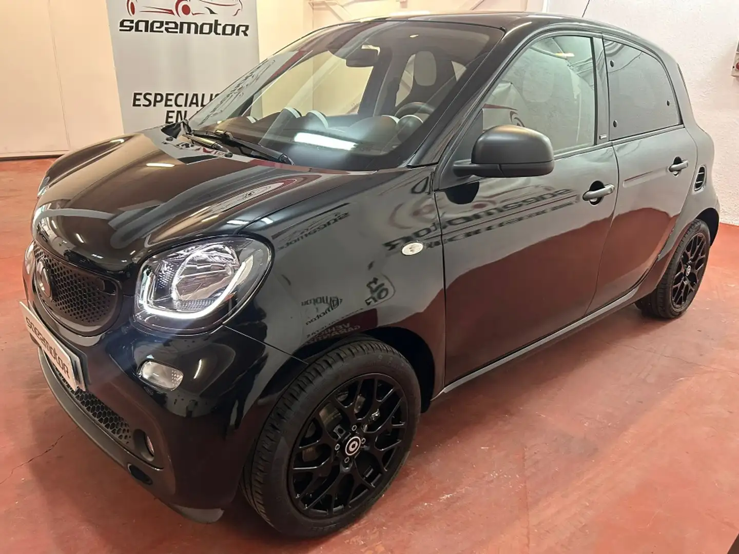 smart forFour EQ Passion Negro - 1