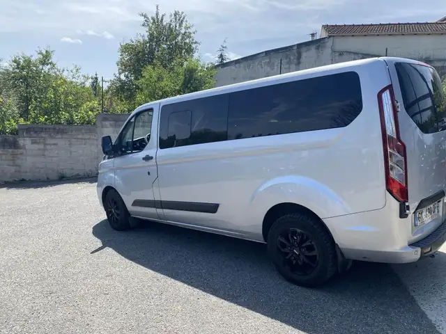 Ford Transit view 11