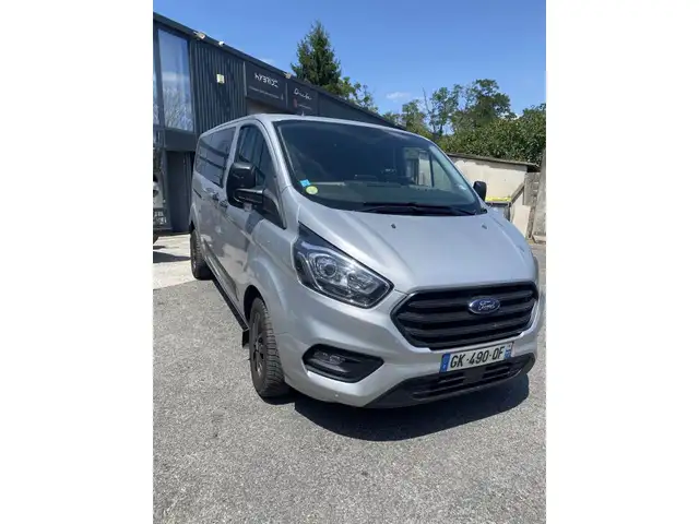 Ford Transit view 4