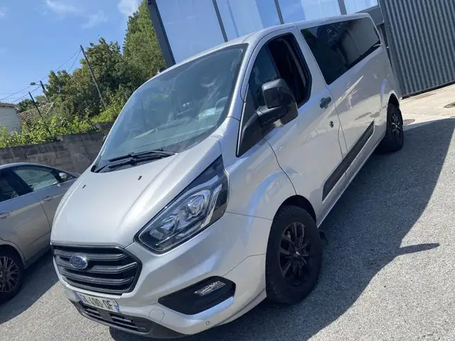 Ford Transit view 5