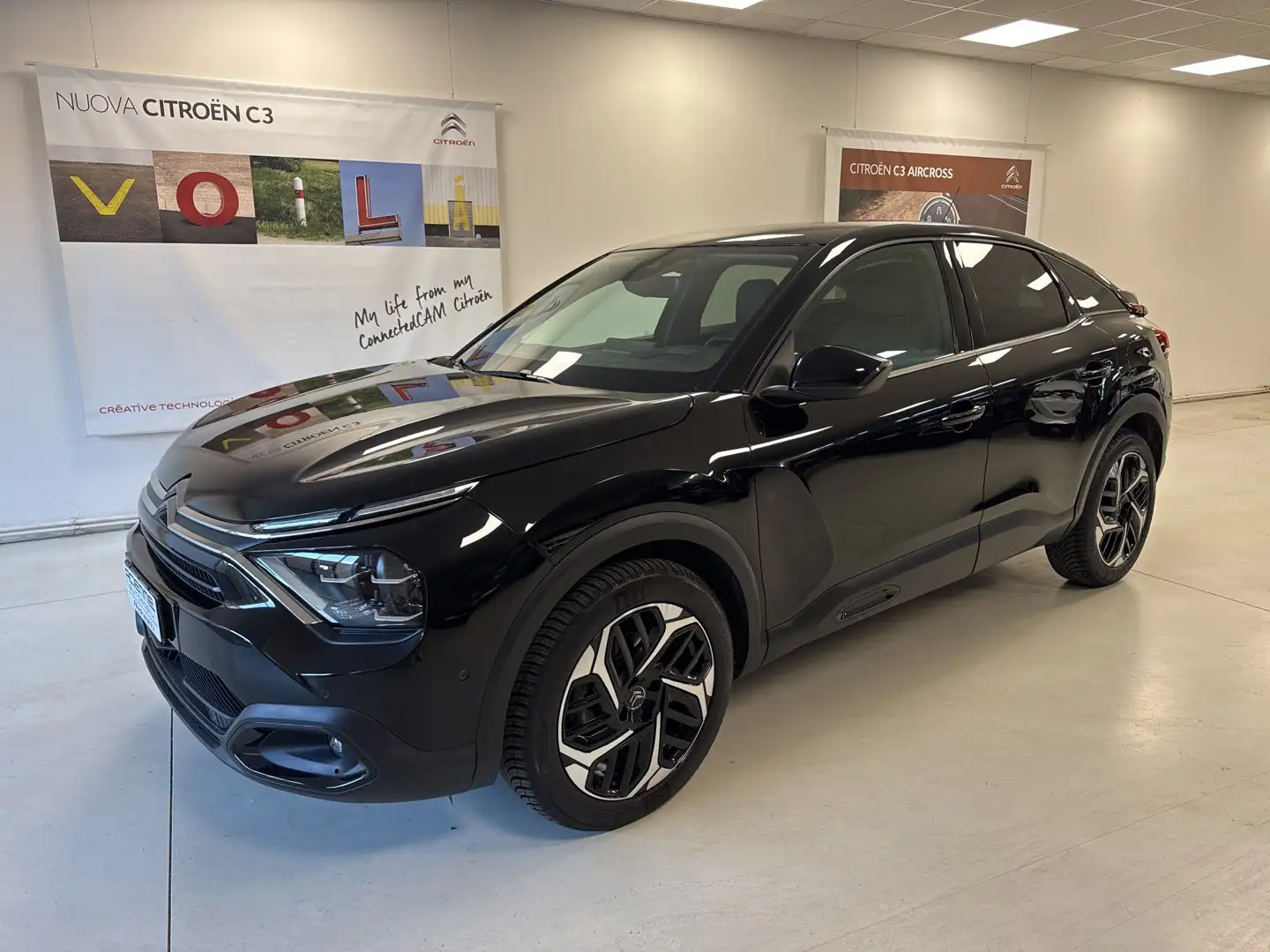 Citroen C4 C4 BlueHDi 110 S&S Shine Schwarz - 2