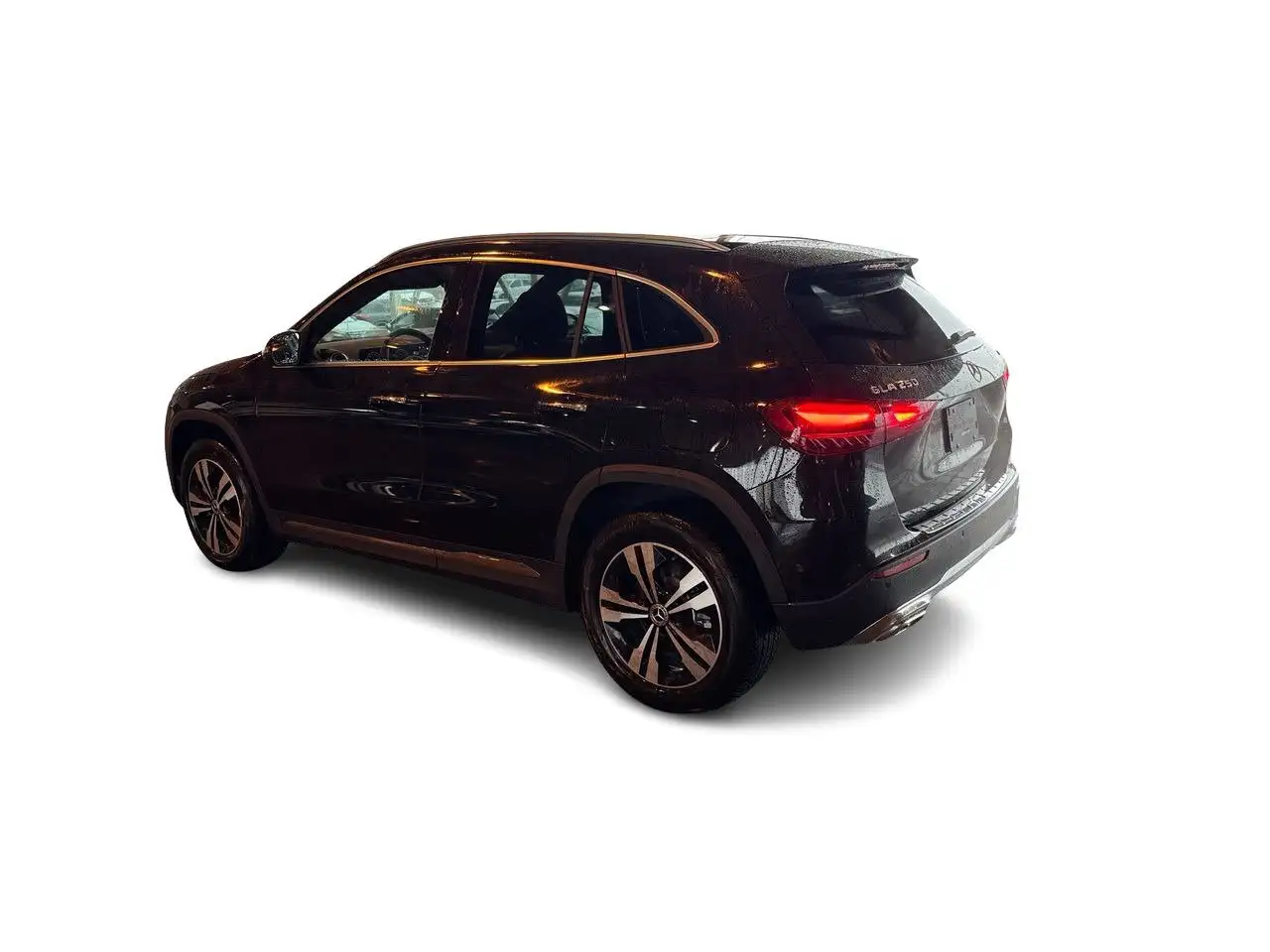 Mercedes-Benz GLA снимка Mercedes-Benz GLA