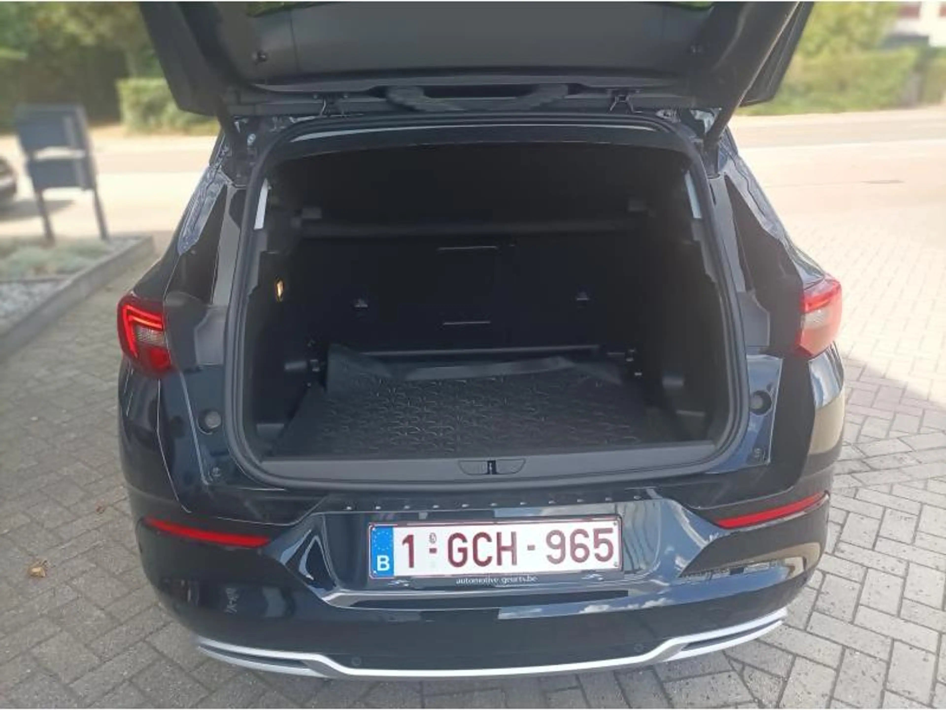 Opel Grandland X Innovation — photo 14