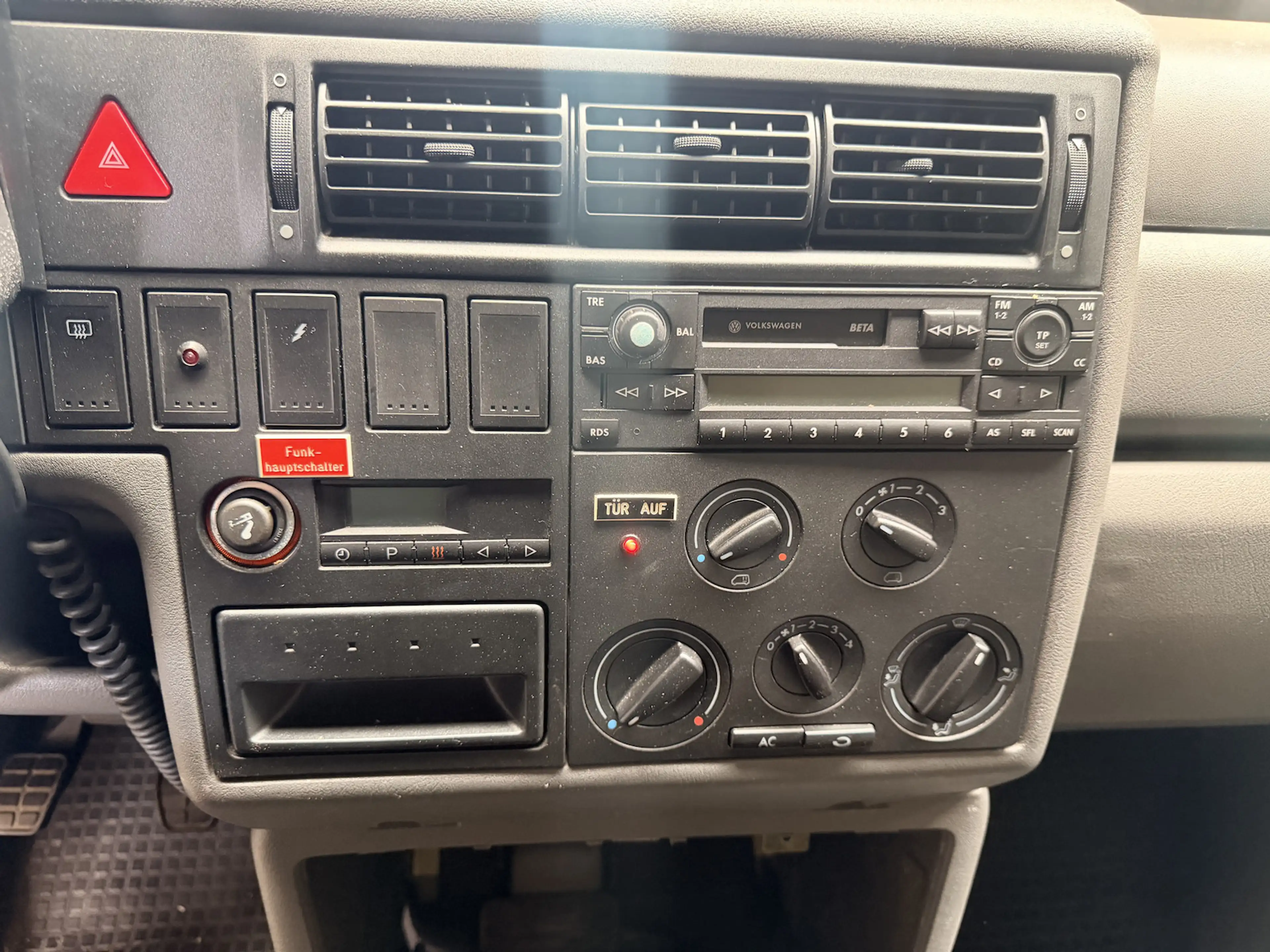 Volkswagen T4 2.5 KAT Syncro 4x4 lang 1. Hand! — photo 14