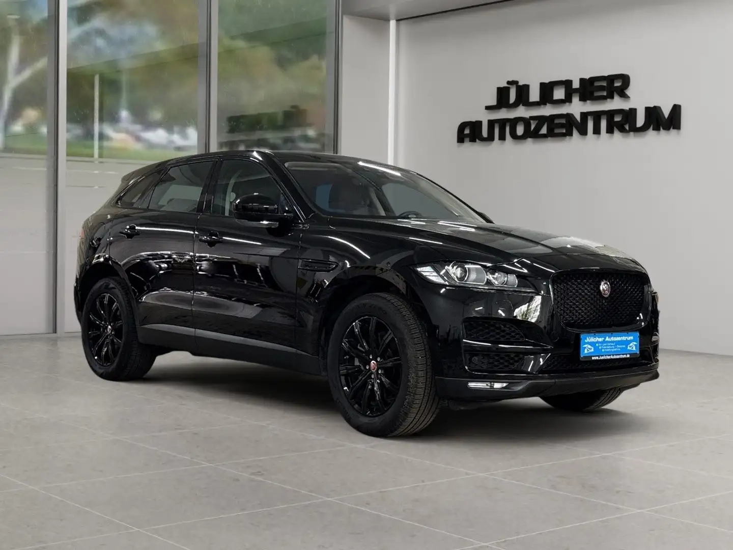 Jaguar F-Pace Portfolio AWD, 1.Hand, Tüv/Au + Insp Neu Schwarz - 1
