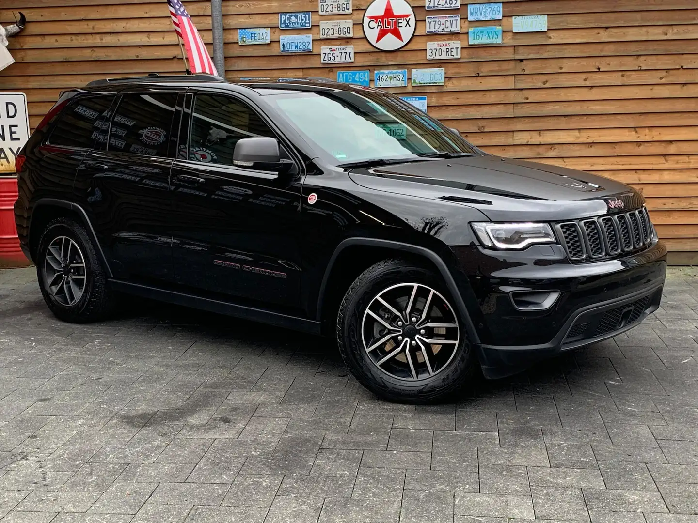 Jeep Grand Cherokee 3.0L Trailhawk Leder Pano LED ACC Noir - 2