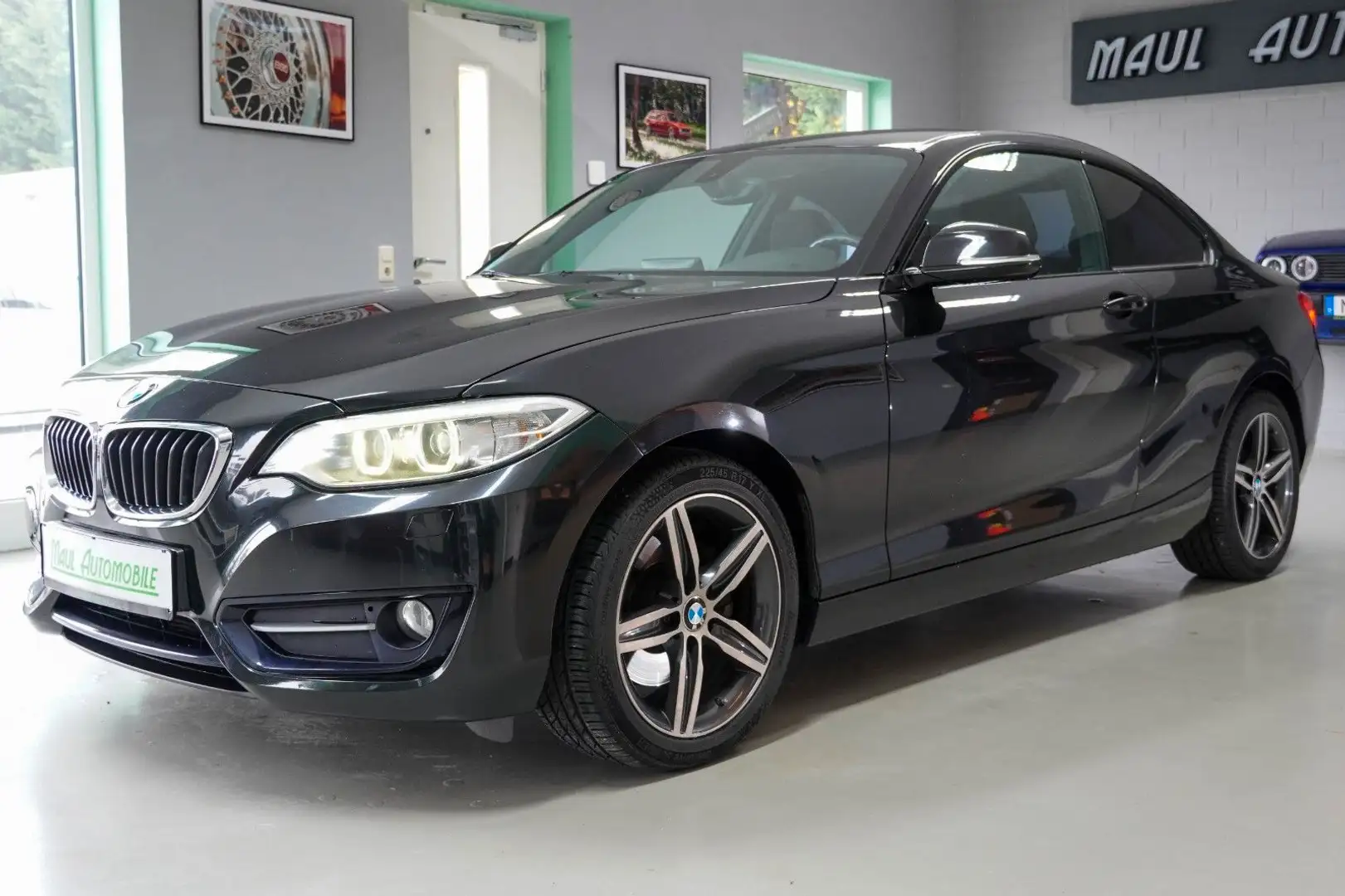 BMW 220 2 Coupe 220 i Sport Zwart - 1