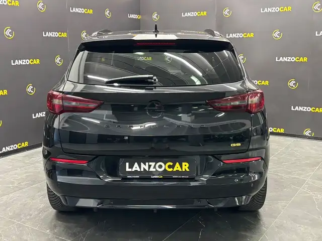 Opel Grandland view 5