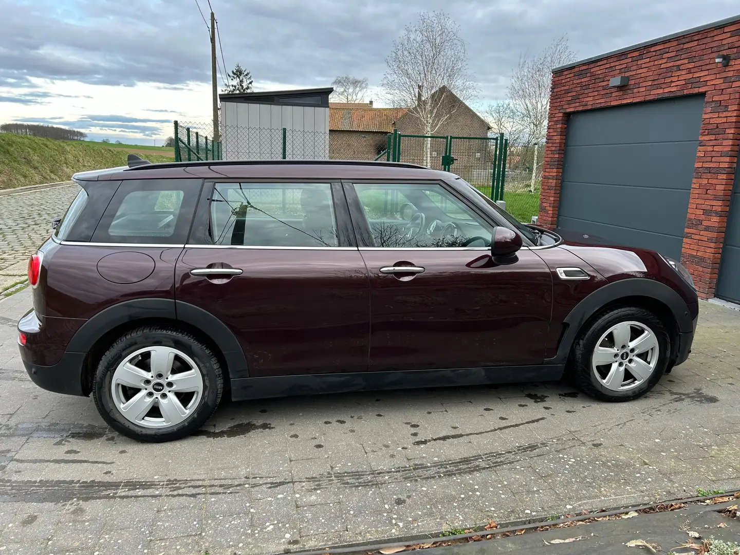 MINI Cooper D Clubman Mini Cooper D Clubman Rood - 1