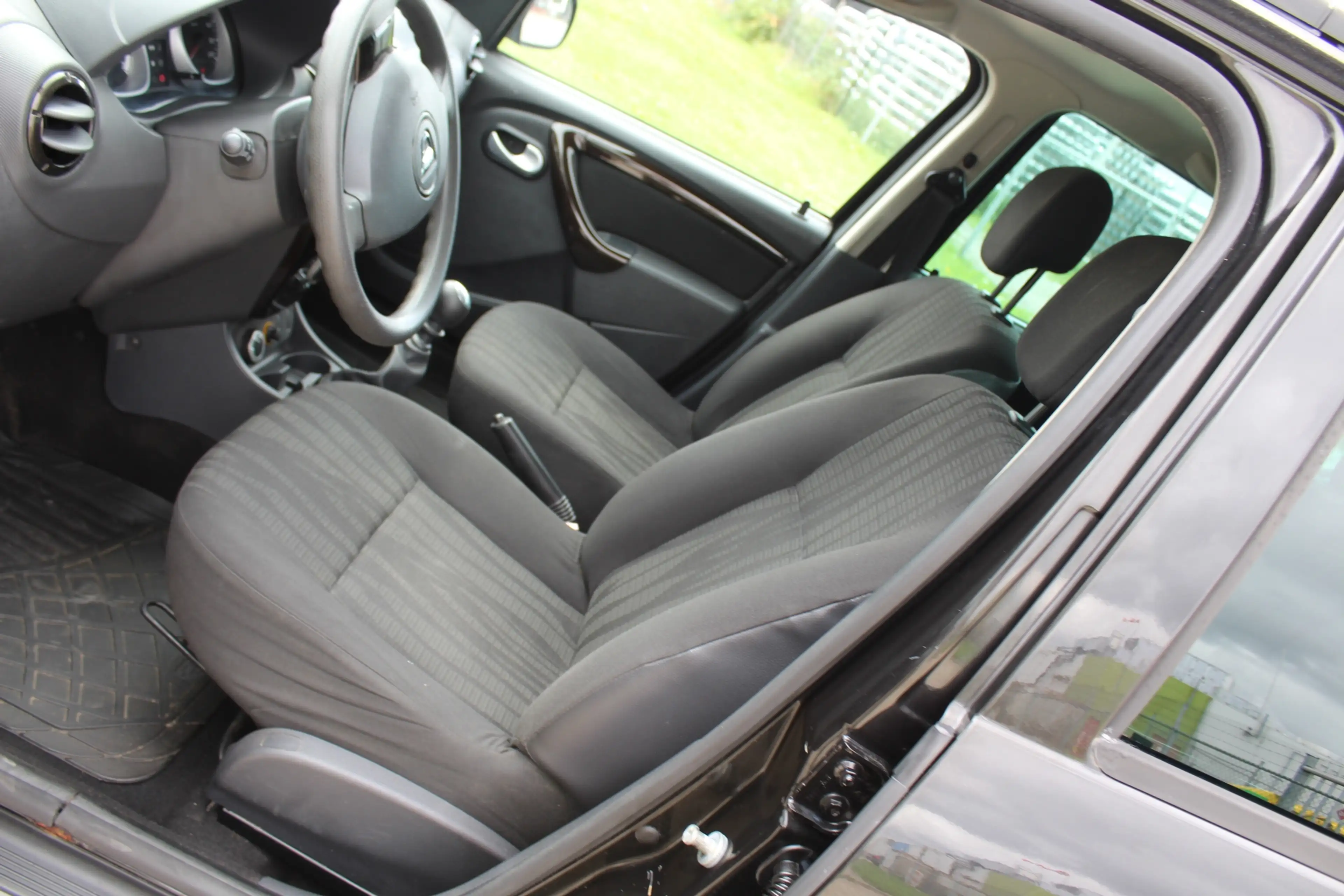 Dacia Duster 1.6 Lauréate km nap ,,airco trekhaak — photo 10
