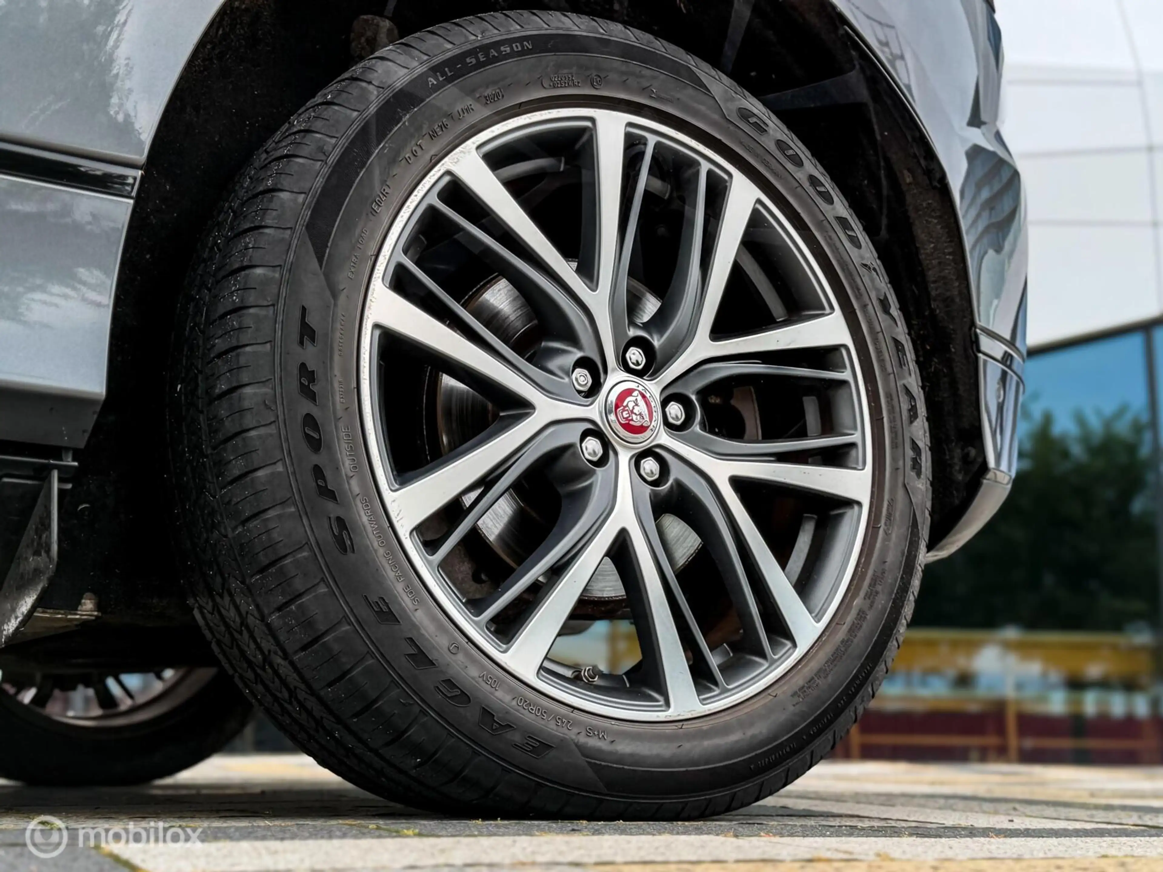 Jaguar I-Pace EV400 S 90 kWh |Pano|Koeling|HUD|Meridian|ACC — photo 8