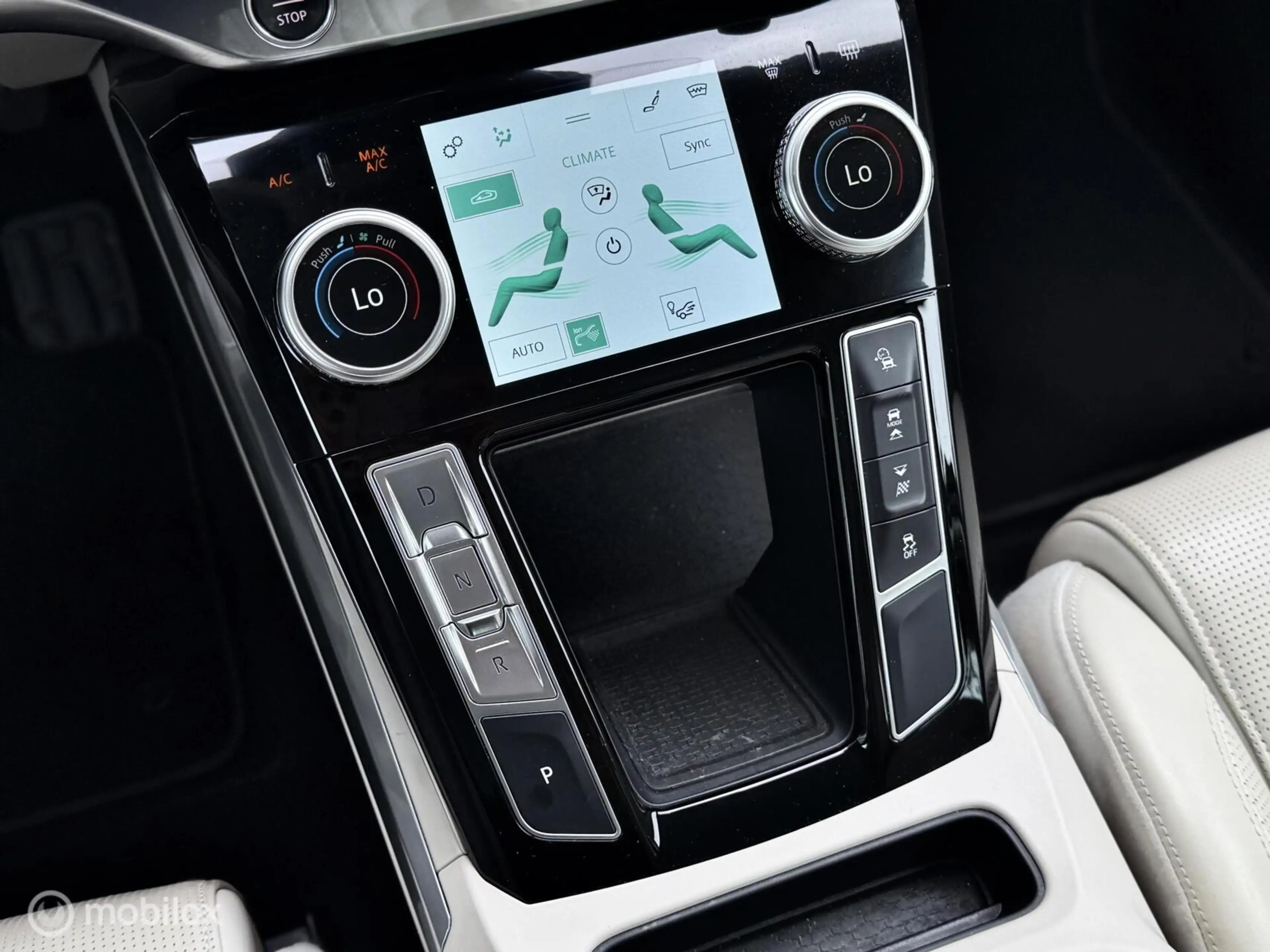 Jaguar I-Pace EV400 S 90 kWh |Pano|Koeling|HUD|Meridian|ACC — photo 27