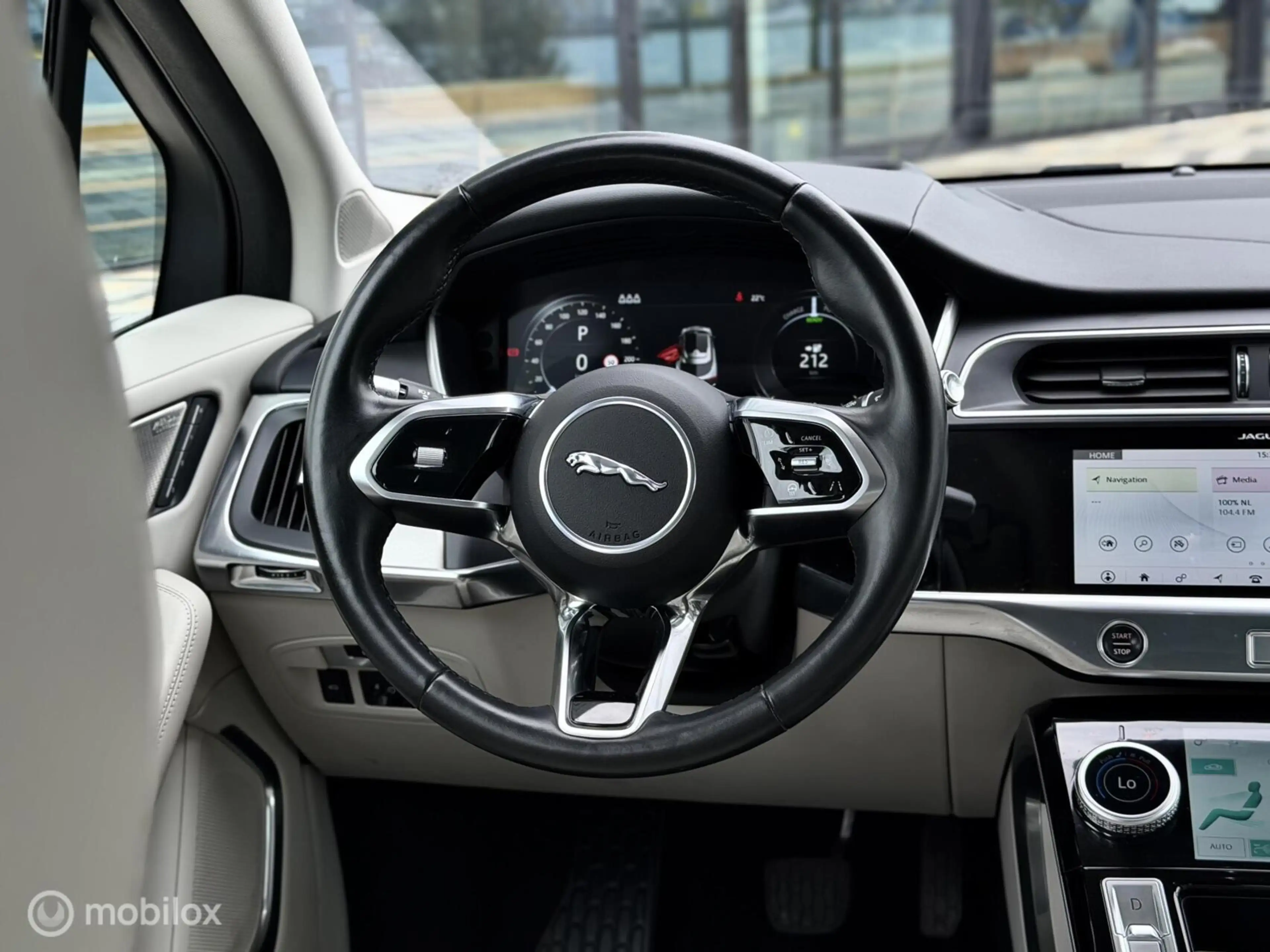 Jaguar I-Pace EV400 S 90 kWh |Pano|Koeling|HUD|Meridian|ACC — photo 22