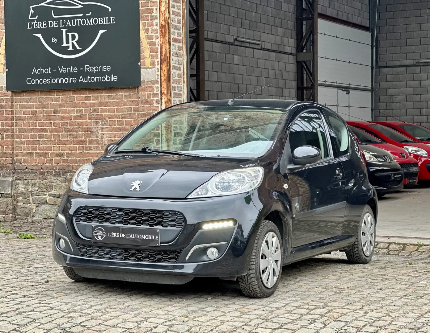 Peugeot 107 1.0i Bluetooth * MP3 * V-C * V-ELEC Noir - 1