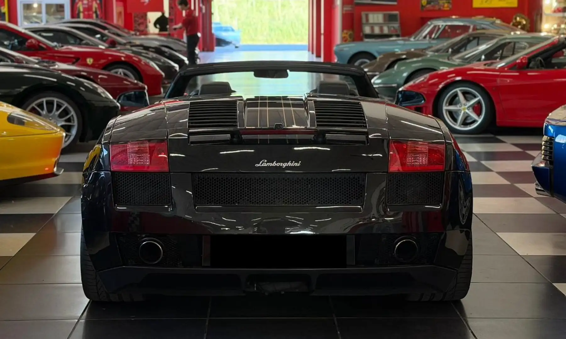 Lamborghini Gallardo Spyder Schwarz - 2