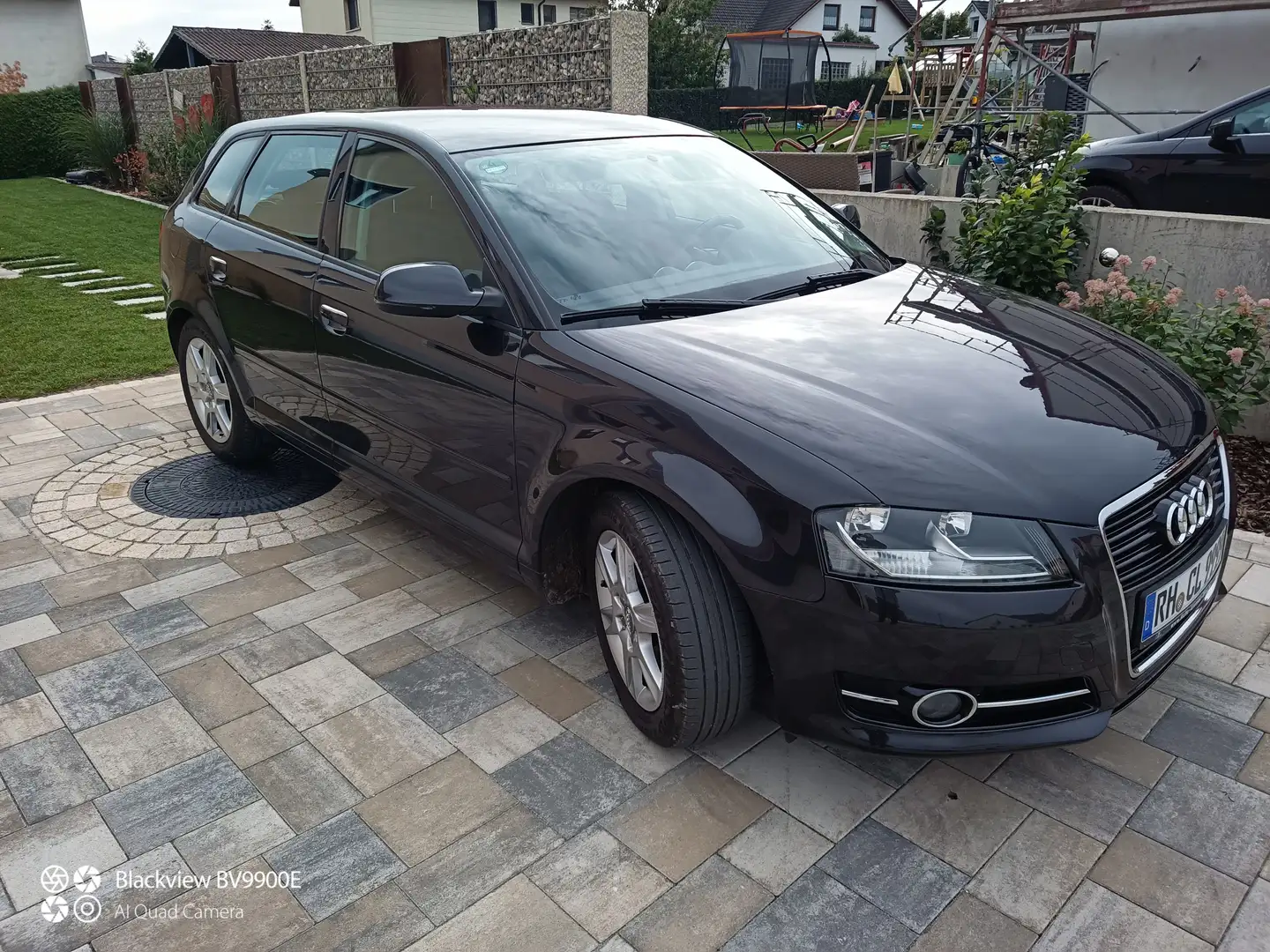 Audi A3 A3 Diesel 2.0 TDI Sportback DPF Attraction Braun - 1