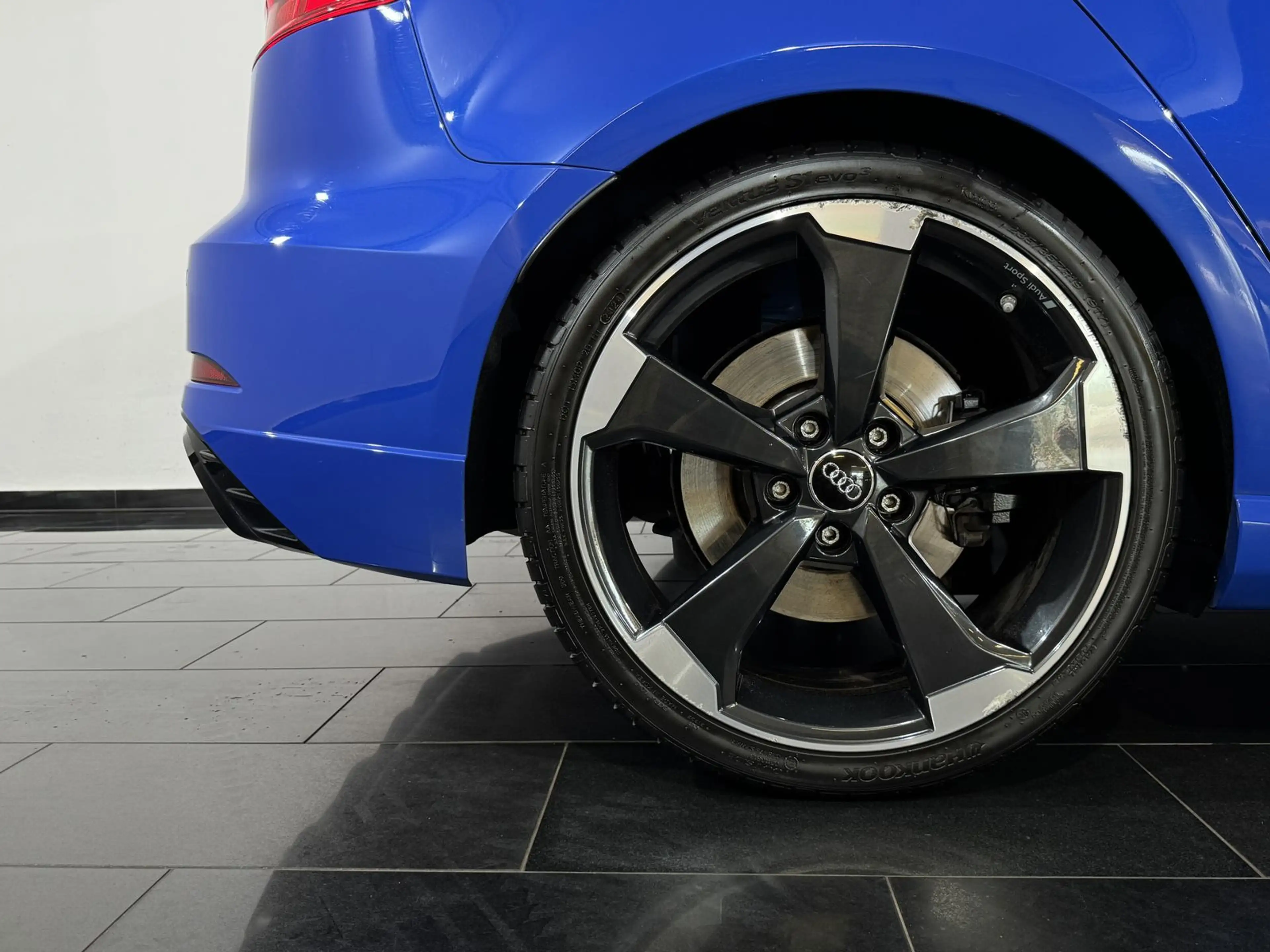 Audi RS3 2.5TFSI quat.*ohneOPF*Matrix*B&O*Magnetic* — photo 6