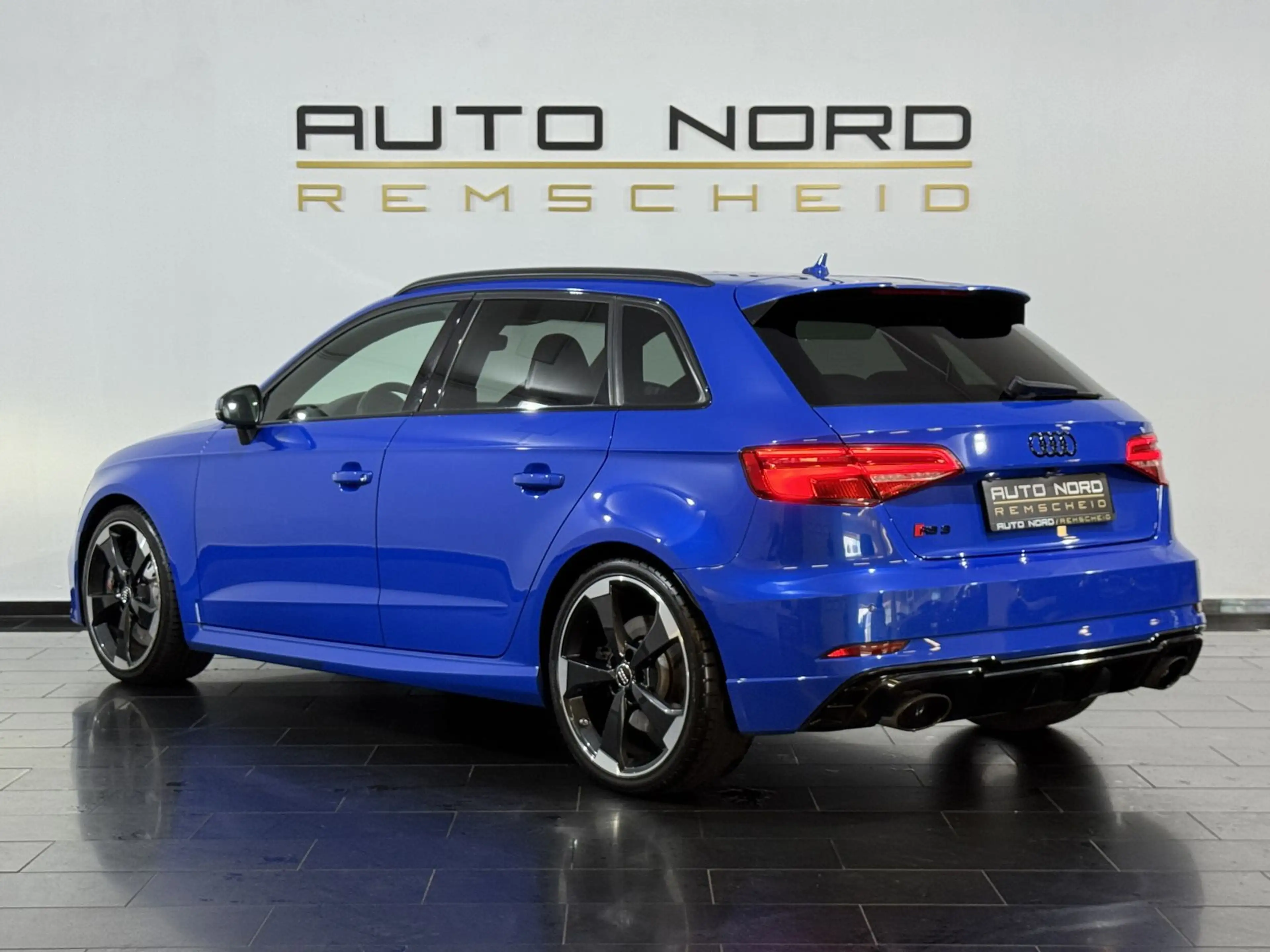 Audi RS3 2.5TFSI quat.*ohneOPF*Matrix*B&O*Magnetic* — photo 9