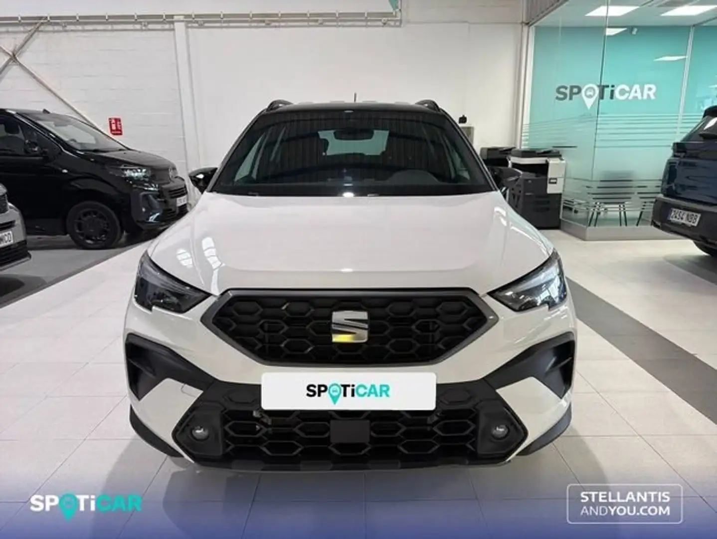 SEAT Arona 1.0 TSI 85kW (115CV) S&S DSG Style+ Blanco - 2
