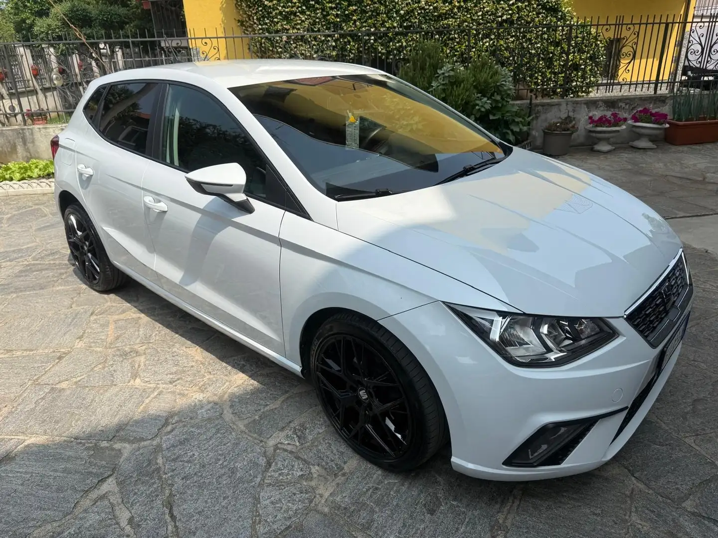 SEAT Ibiza Ibiza 1.6 tdi 80 Cv Business Bianco - 1